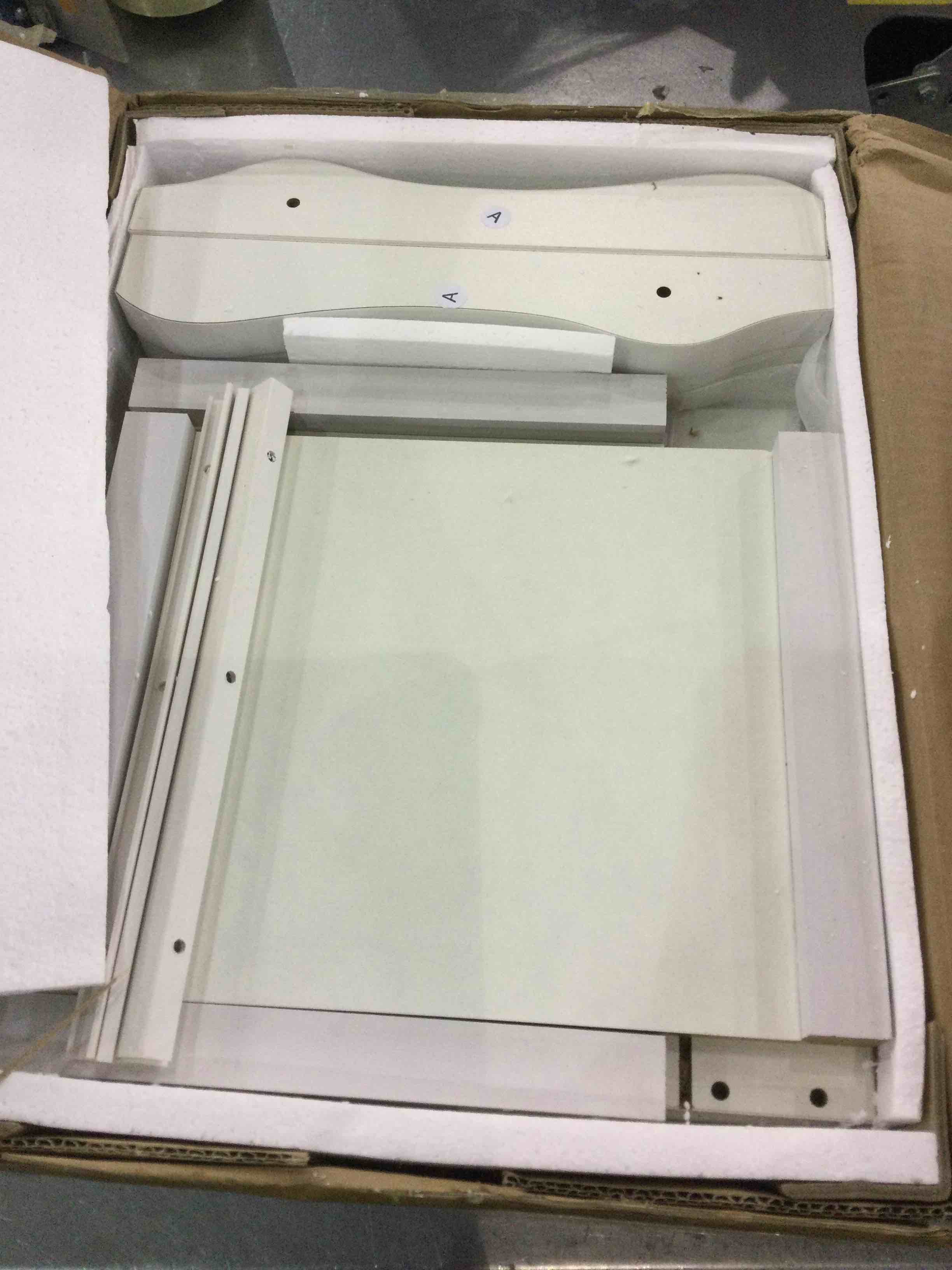 https://s3.amazonaws.com/lotting-images-prod/BargainHunt/EXS01035639_1708432476230.jpeg
