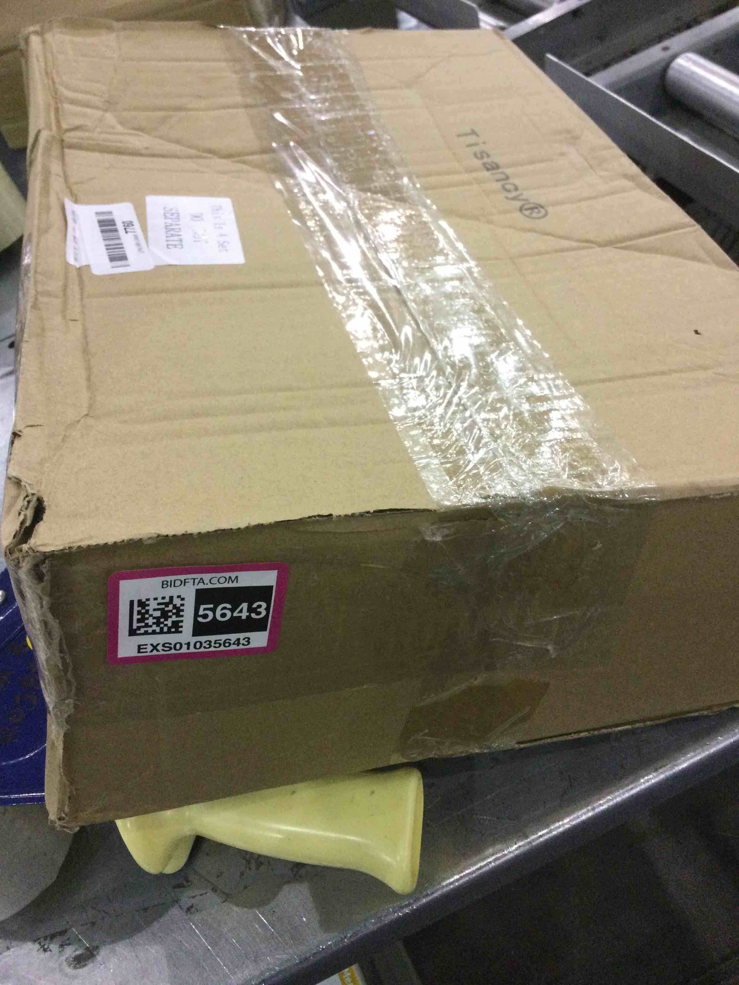 https://s3.amazonaws.com/lotting-images-prod/BargainHunt/EXS01035643_1708432812634.jpeg
