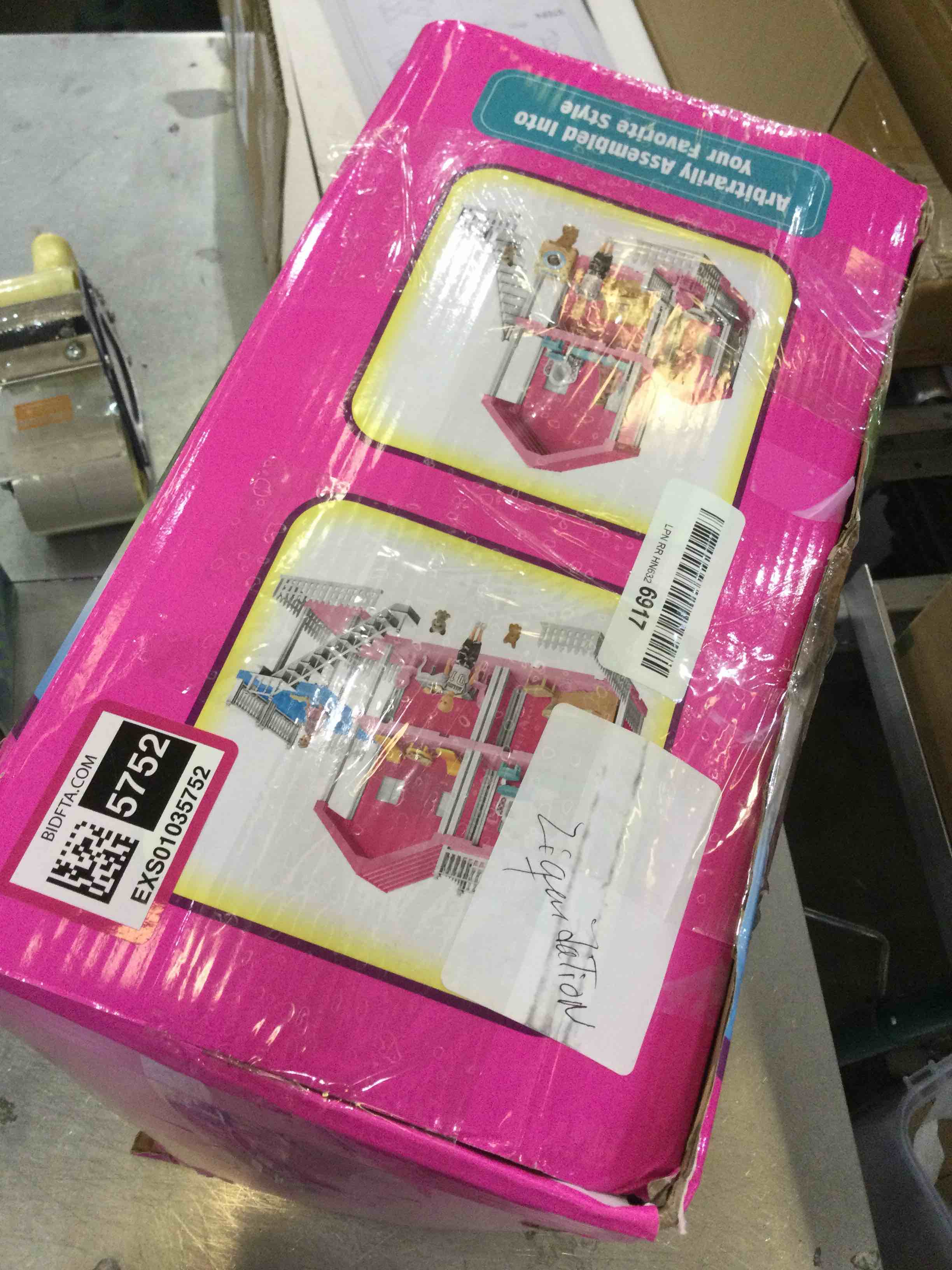 https://s3.amazonaws.com/lotting-images-prod/BargainHunt/EXS01035752_1708445675469.jpeg