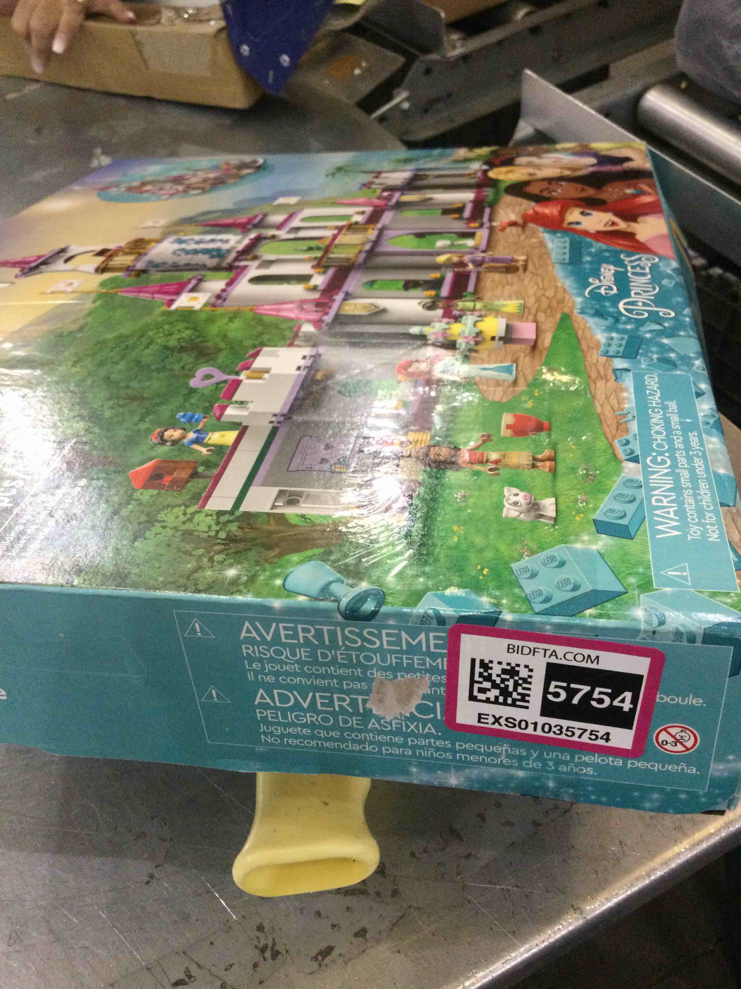 https://s3.amazonaws.com/lotting-images-prod/BargainHunt/EXS01035754_1708445835407.jpeg