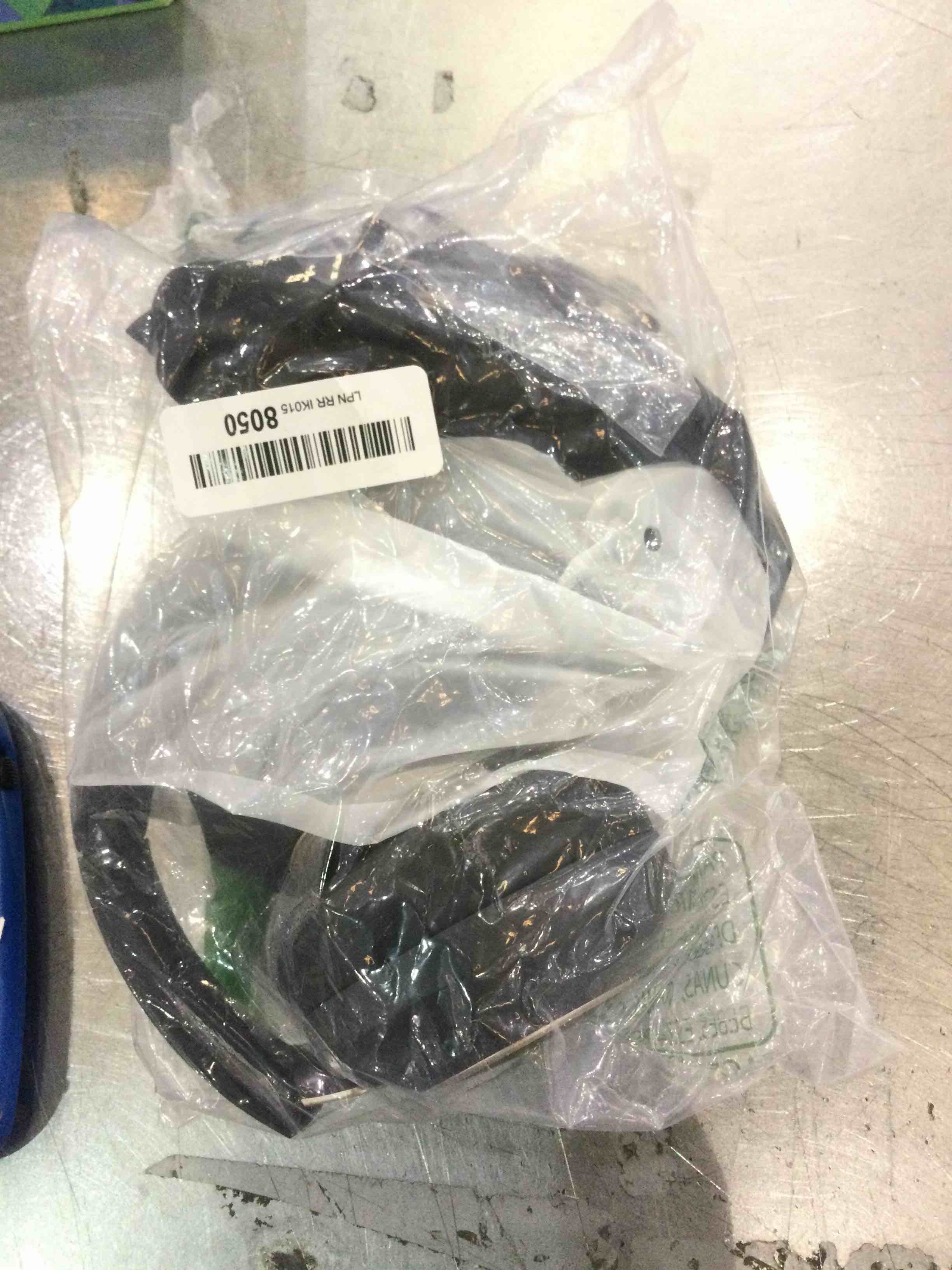 https://s3.amazonaws.com/lotting-images-prod/BargainHunt/EXS01035844_1708460010524.jpeg