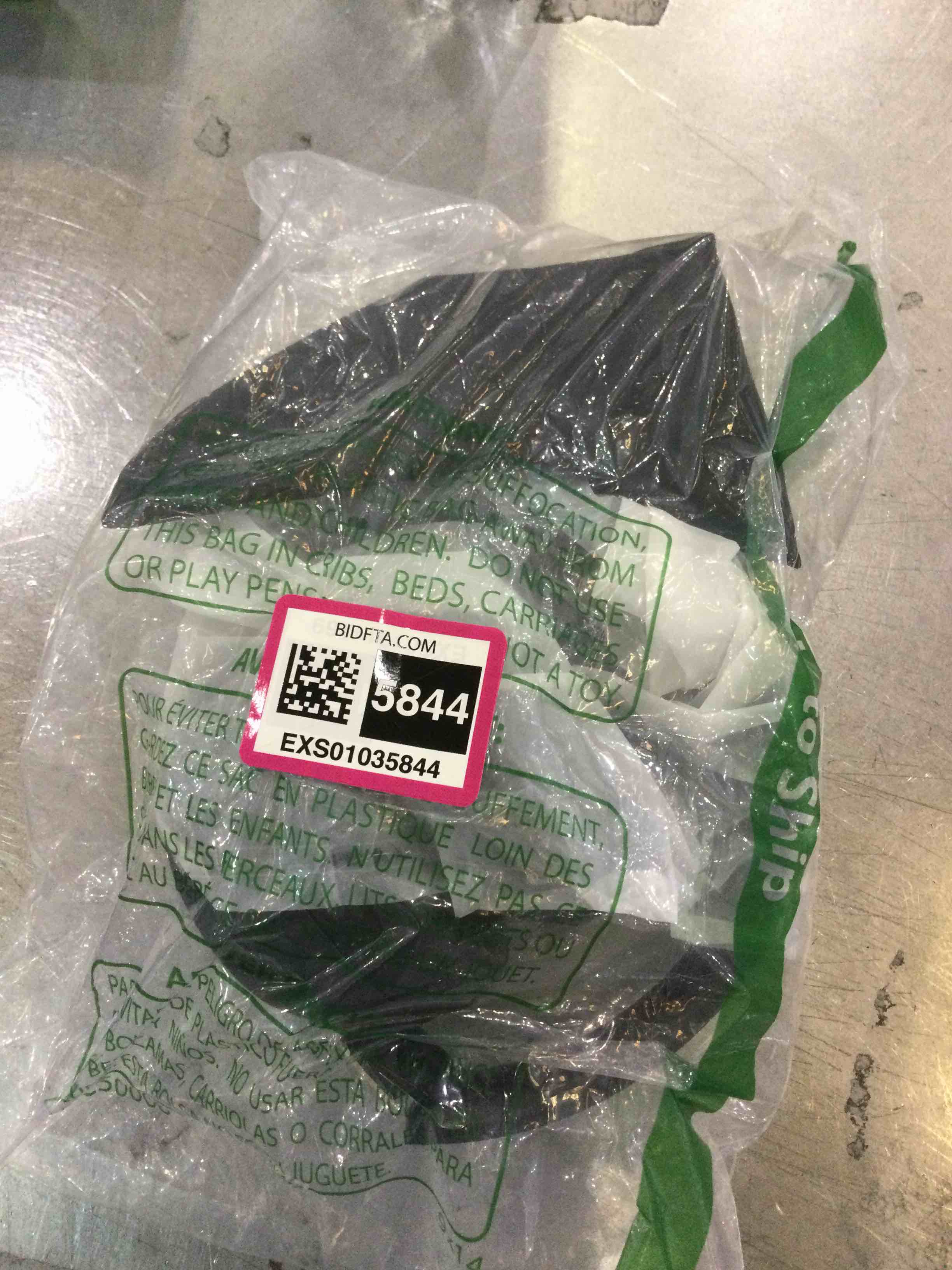 https://s3.amazonaws.com/lotting-images-prod/BargainHunt/EXS01035844_1708460021089.jpeg