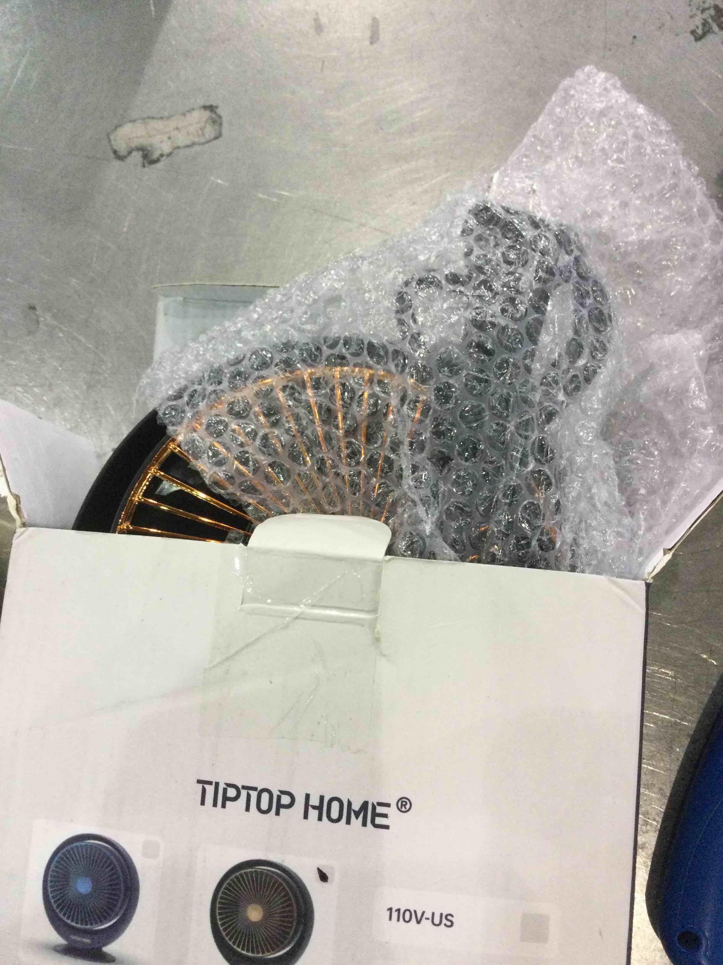 https://s3.amazonaws.com/lotting-images-prod/BargainHunt/EXS01035867_1708519371981.jpeg