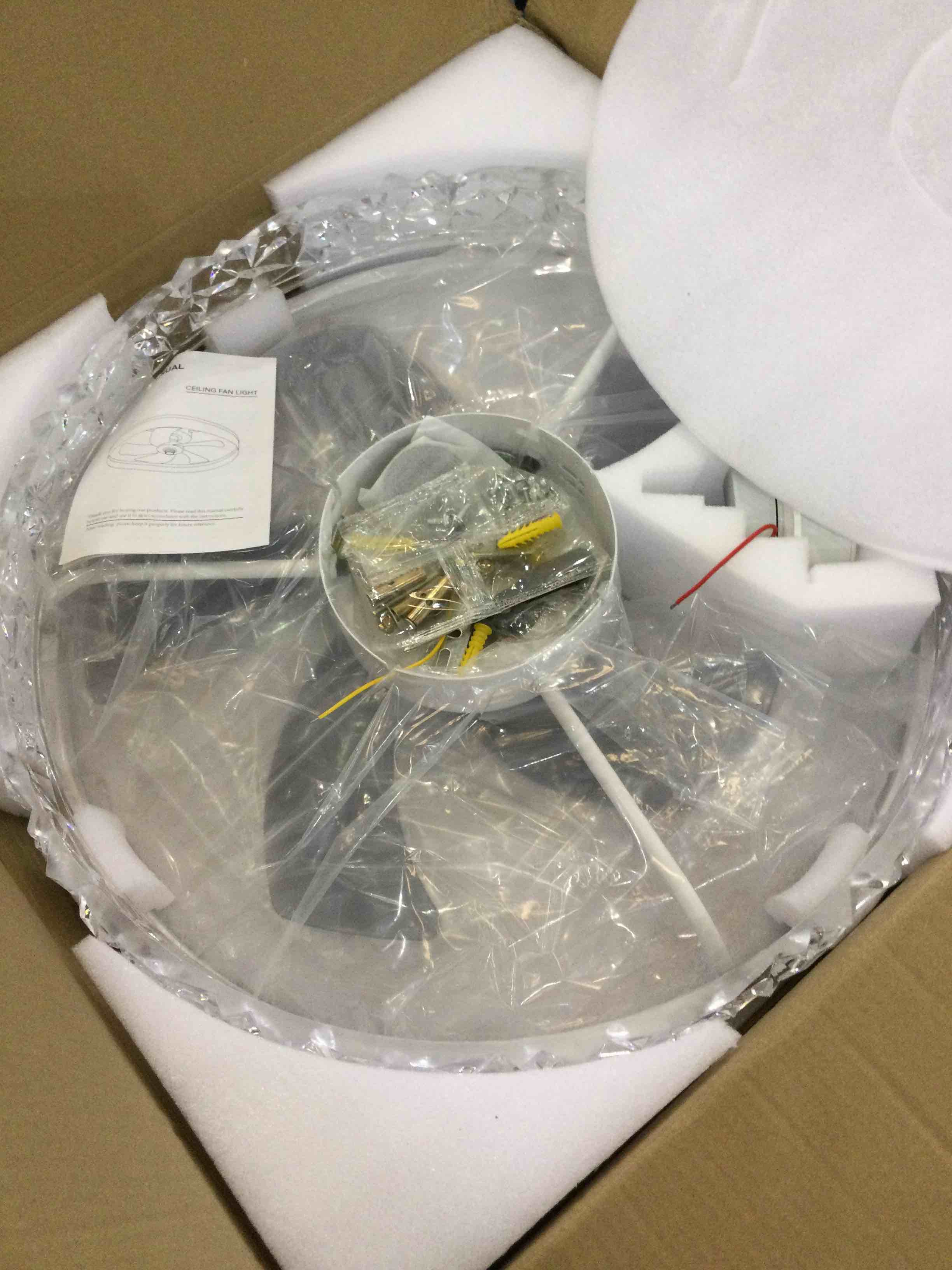 https://s3.amazonaws.com/lotting-images-prod/BargainHunt/EXS01035962_1708533306354.jpeg