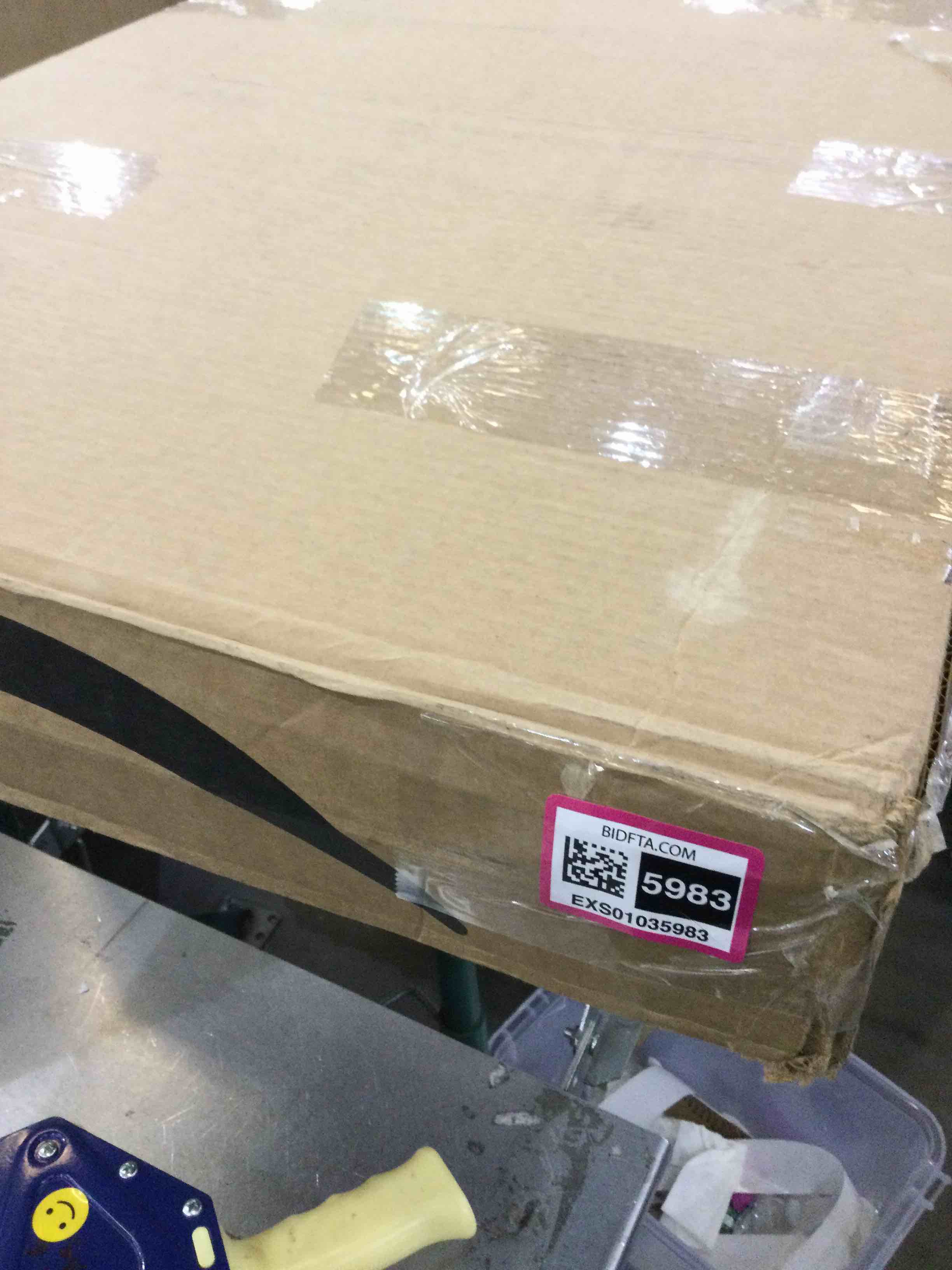 https://s3.amazonaws.com/lotting-images-prod/BargainHunt/EXS01035983_1708538364120.jpeg