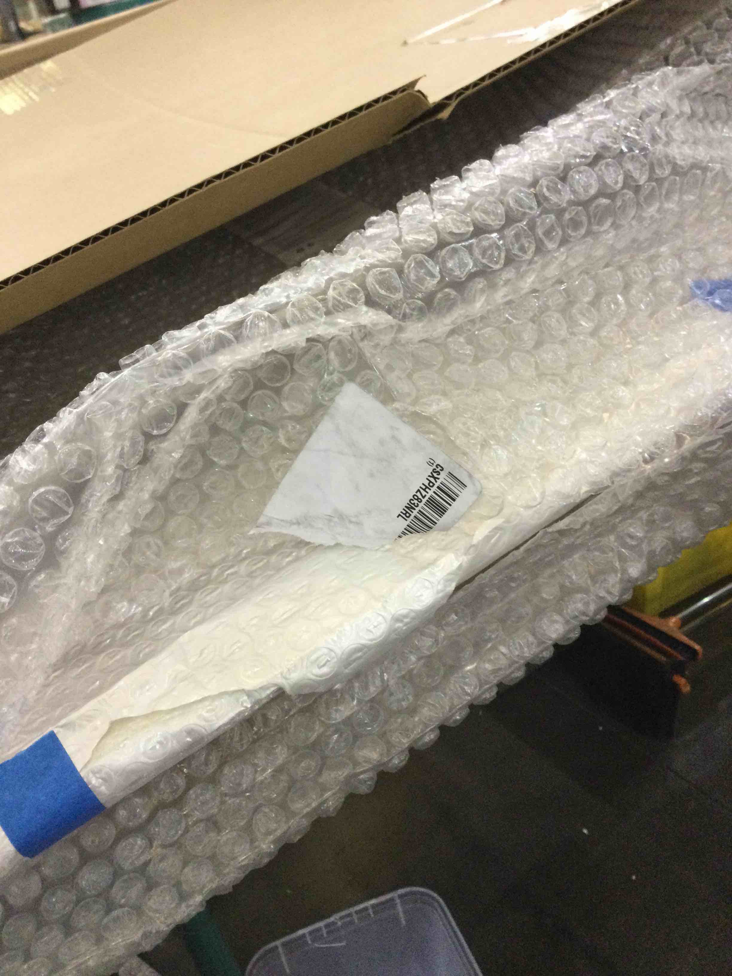 https://s3.amazonaws.com/lotting-images-prod/BargainHunt/EXS01035991_1708539061099.jpeg