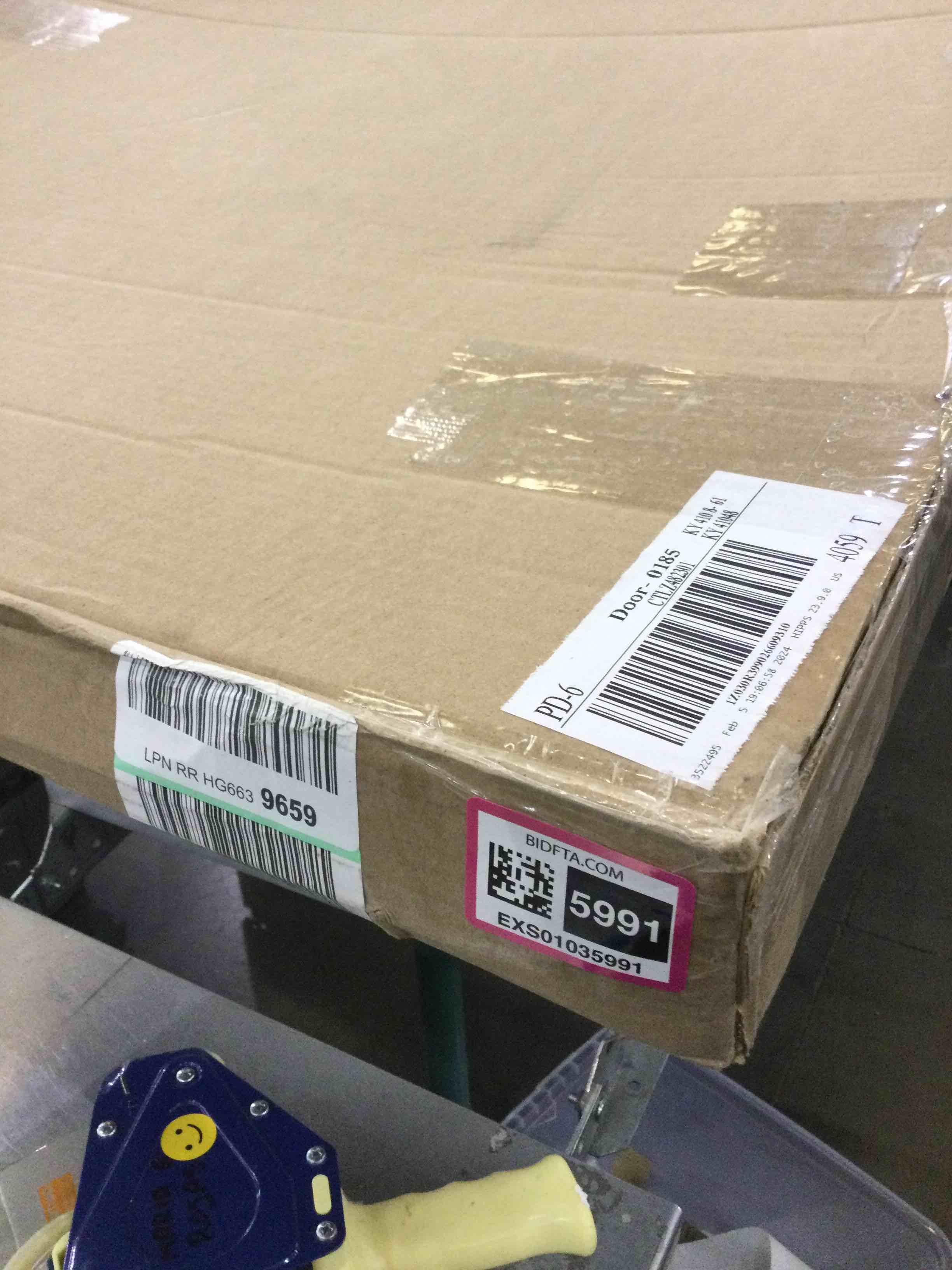 https://s3.amazonaws.com/lotting-images-prod/BargainHunt/EXS01035991_1708539087427.jpeg