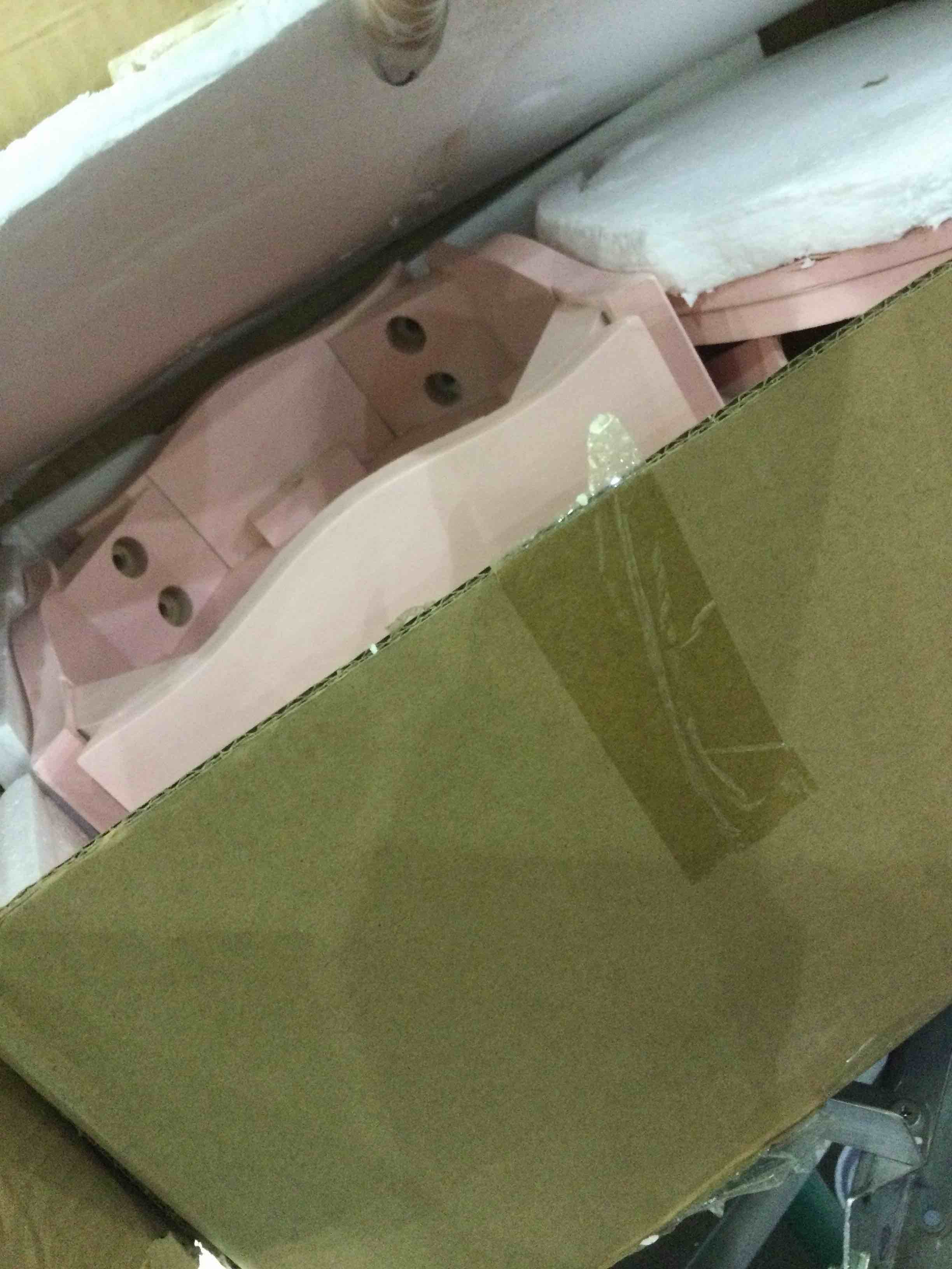 https://s3.amazonaws.com/lotting-images-prod/BargainHunt/EXS01036117_1708009579032.jpeg