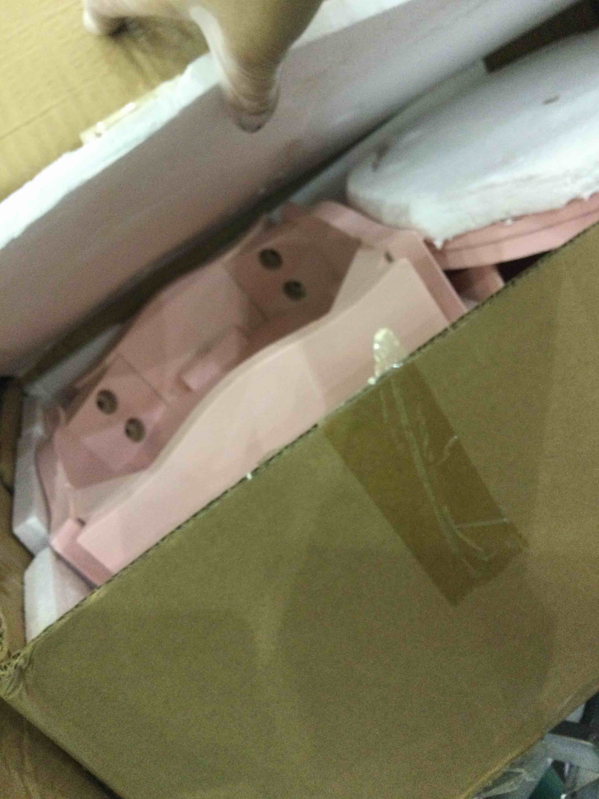 https://s3.amazonaws.com/lotting-images-prod/BargainHunt/EXS01036117_1708009581547.jpeg