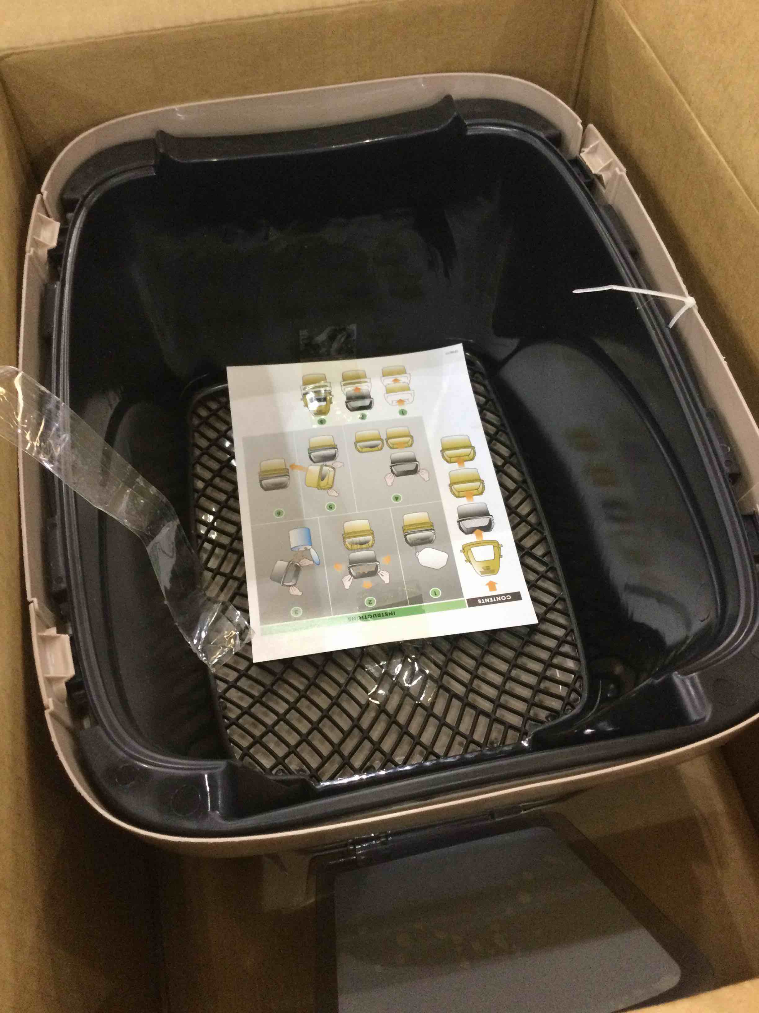 https://s3.amazonaws.com/lotting-images-prod/BargainHunt/EXS01036120_1708010118097.jpeg