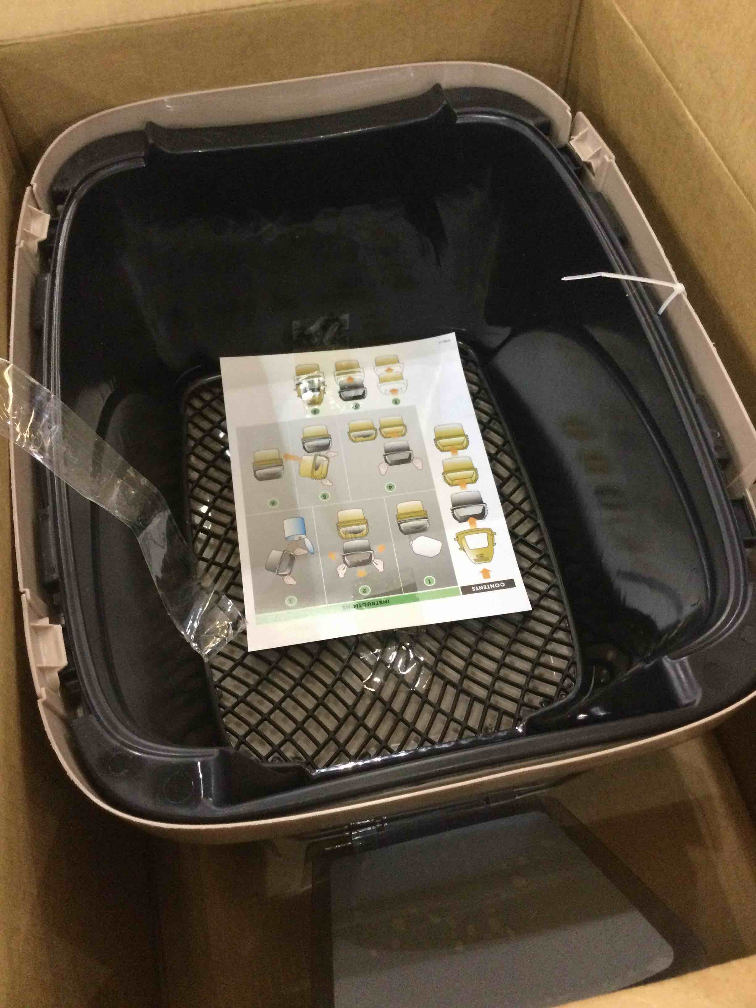 https://s3.amazonaws.com/lotting-images-prod/BargainHunt/EXS01036120_1708010119075.jpeg