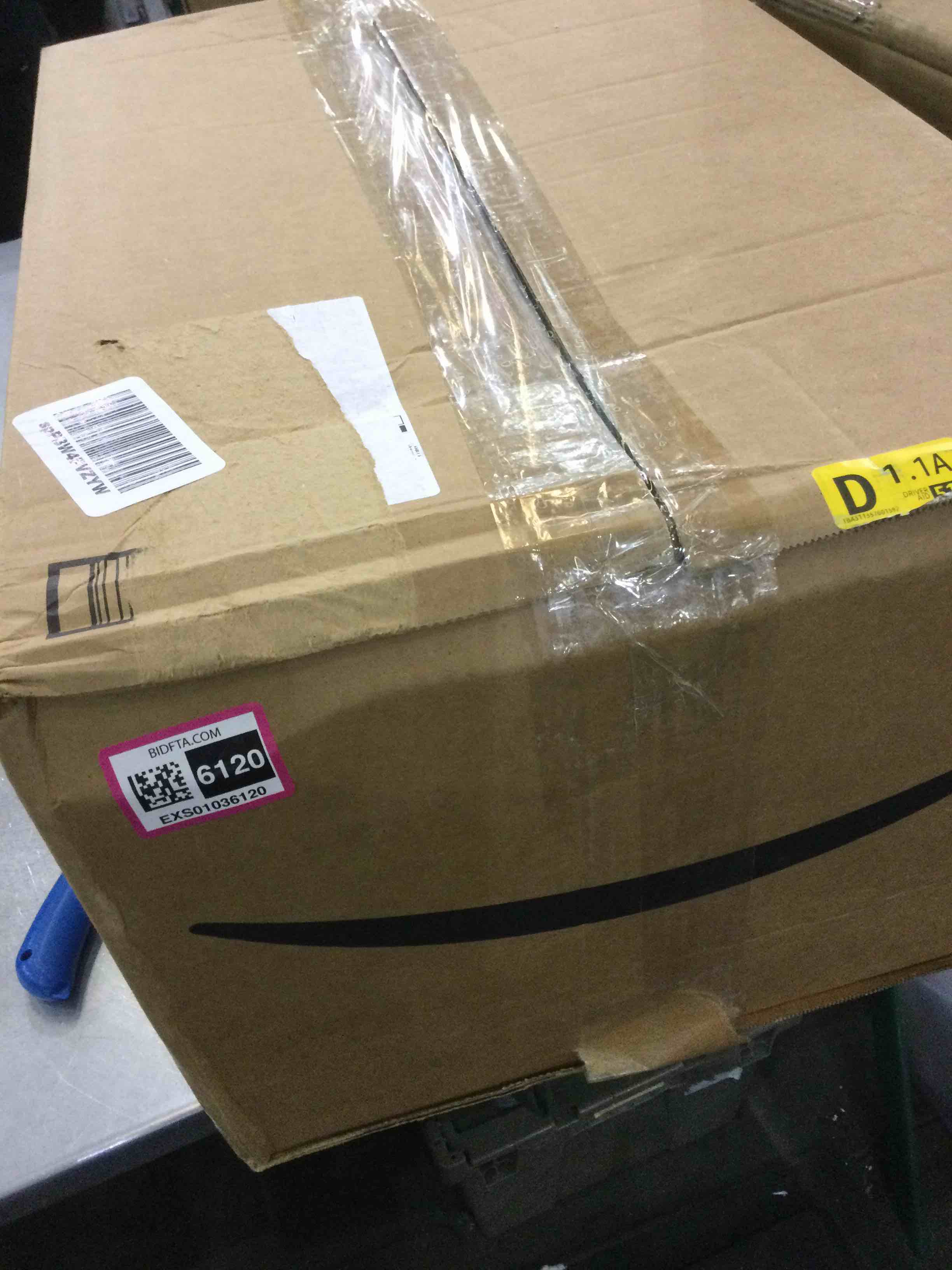 https://s3.amazonaws.com/lotting-images-prod/BargainHunt/EXS01036120_1708010136196.jpeg