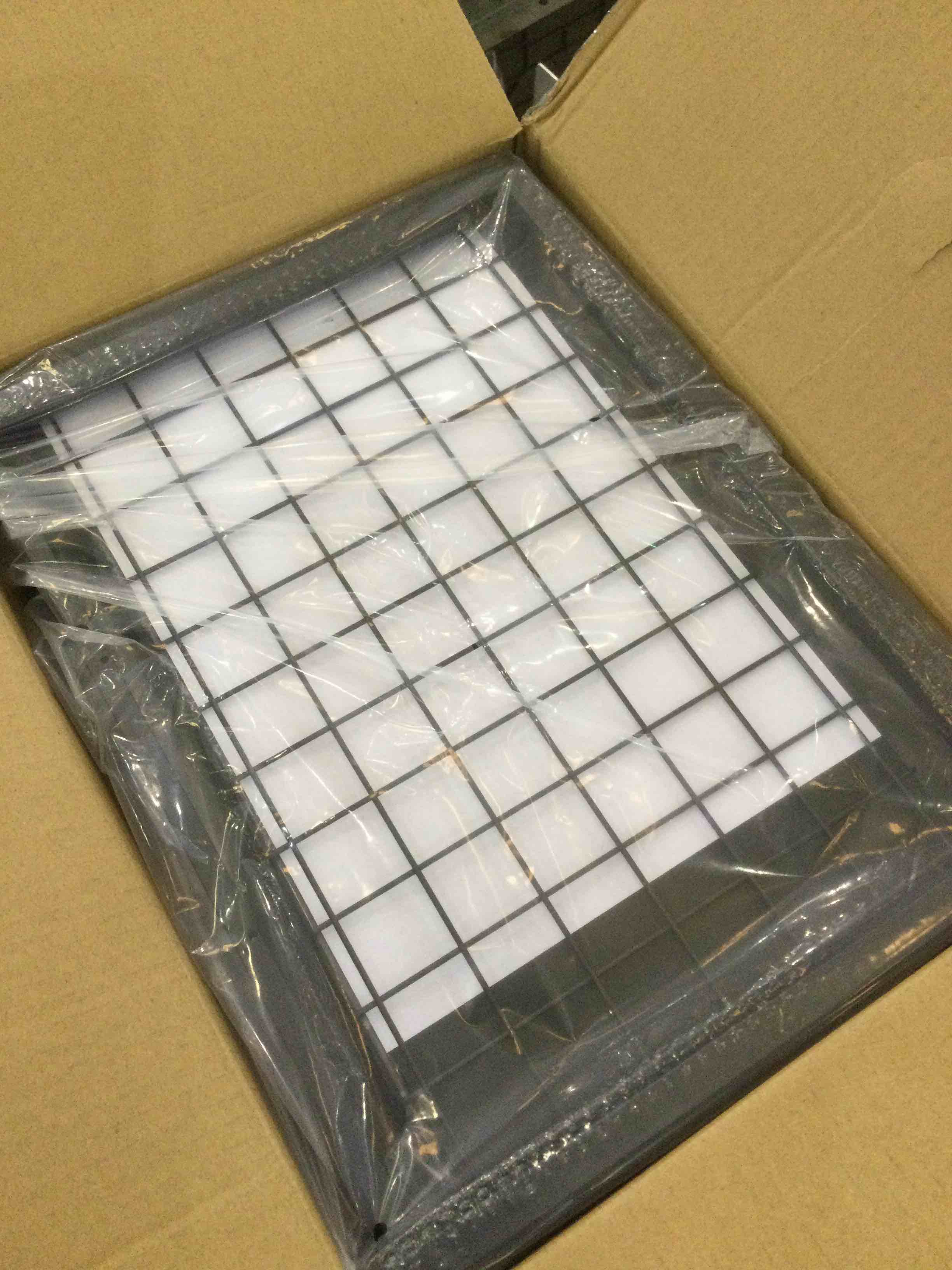 https://s3.amazonaws.com/lotting-images-prod/BargainHunt/EXS01036202_1708023018450.jpeg