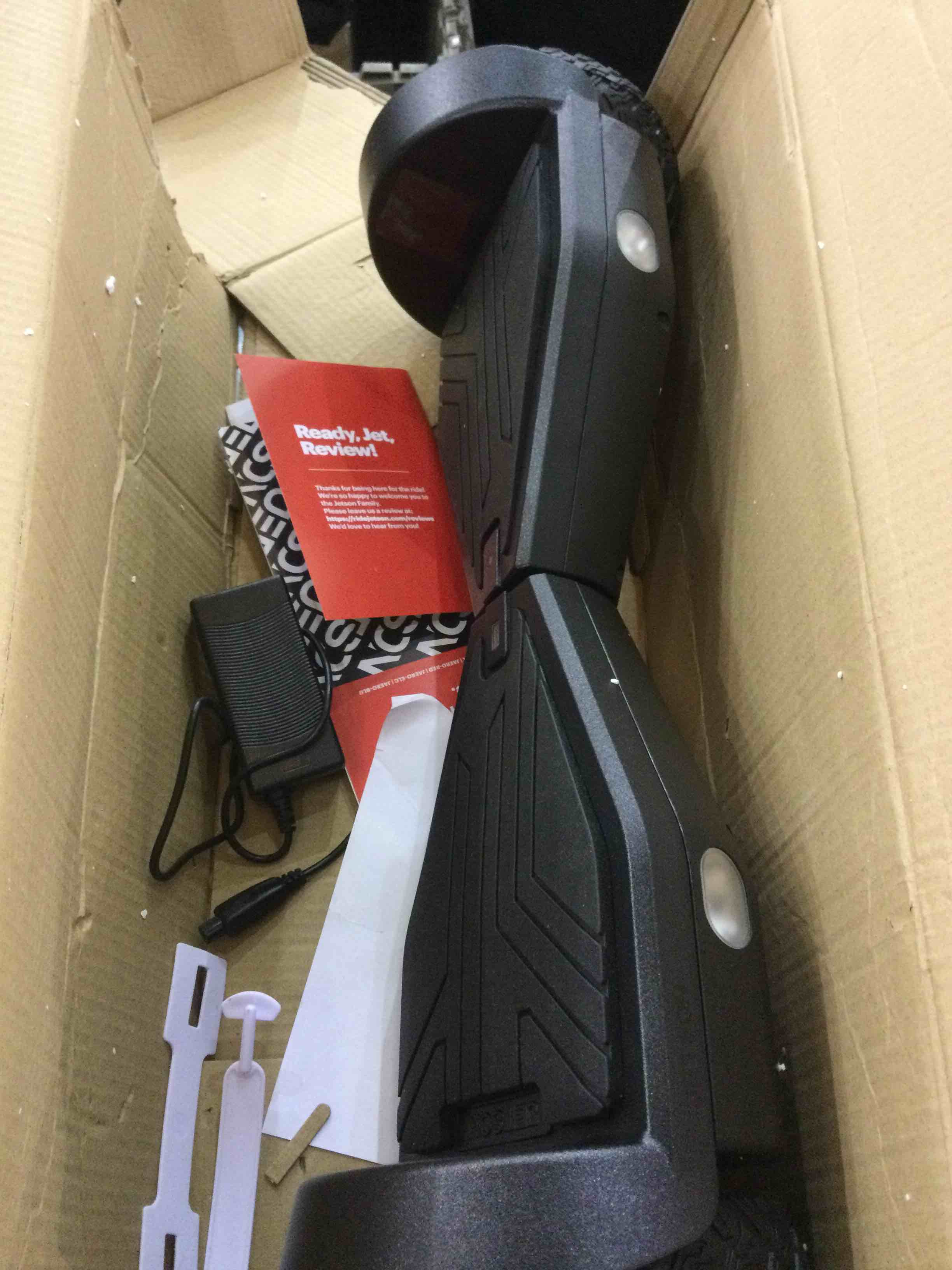 https://s3.amazonaws.com/lotting-images-prod/BargainHunt/EXS01036385_1708109293683.jpeg