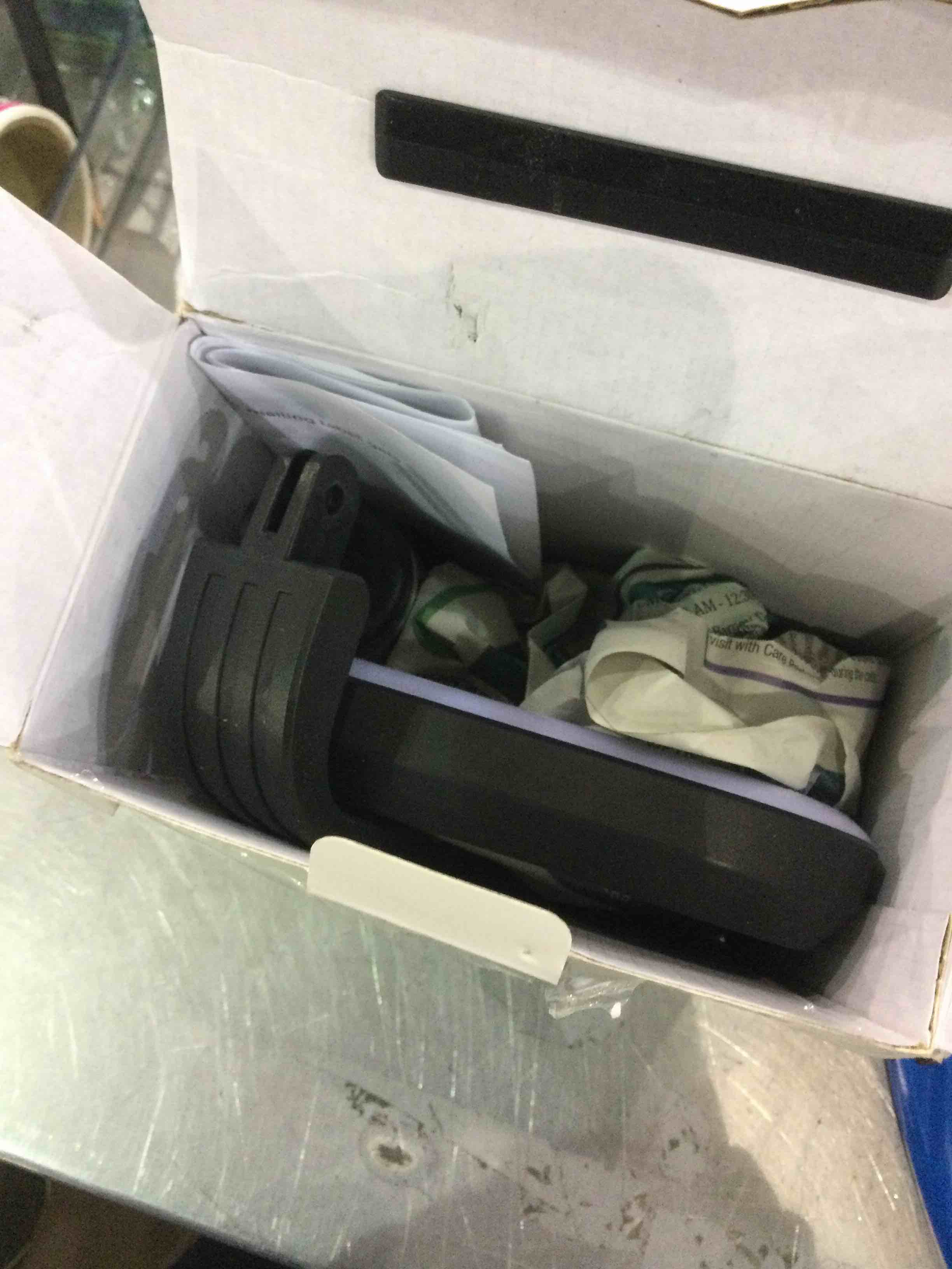 https://s3.amazonaws.com/lotting-images-prod/BargainHunt/EXS01036425_1708346458776.jpeg