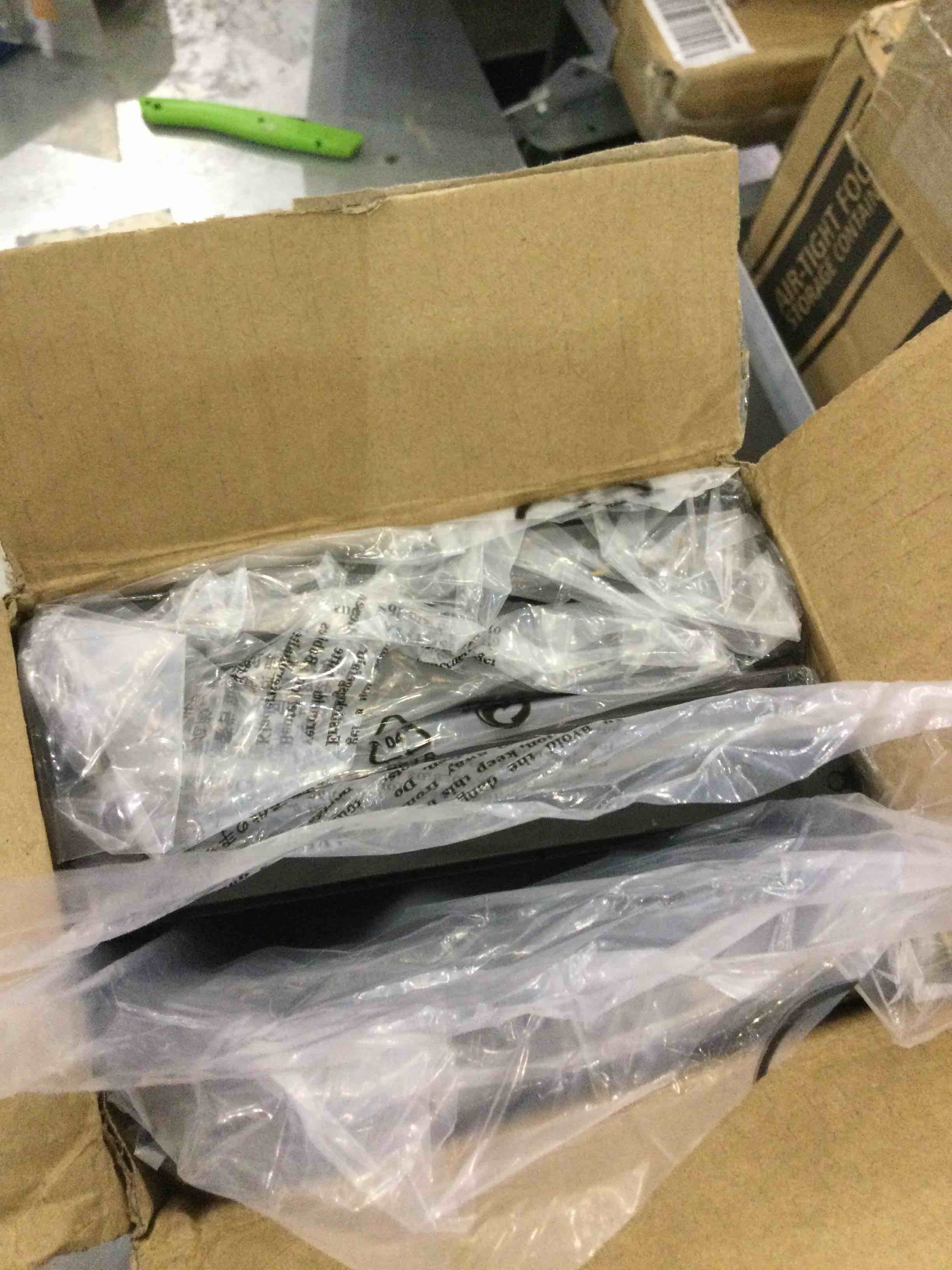 https://s3.amazonaws.com/lotting-images-prod/BargainHunt/EXS01036466_1708354686867.jpeg