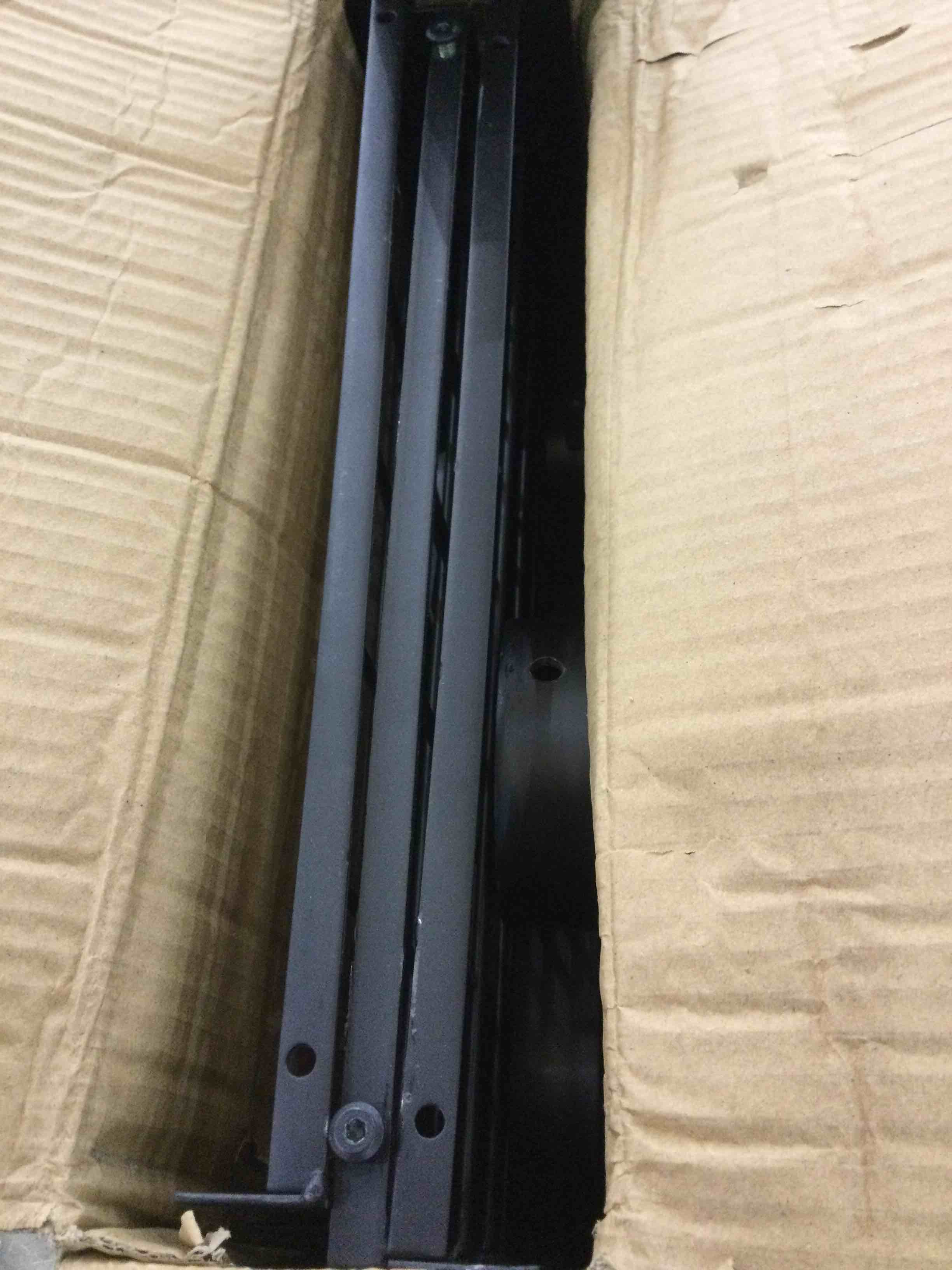 https://s3.amazonaws.com/lotting-images-prod/BargainHunt/EXS01036487_1708356413690.jpeg