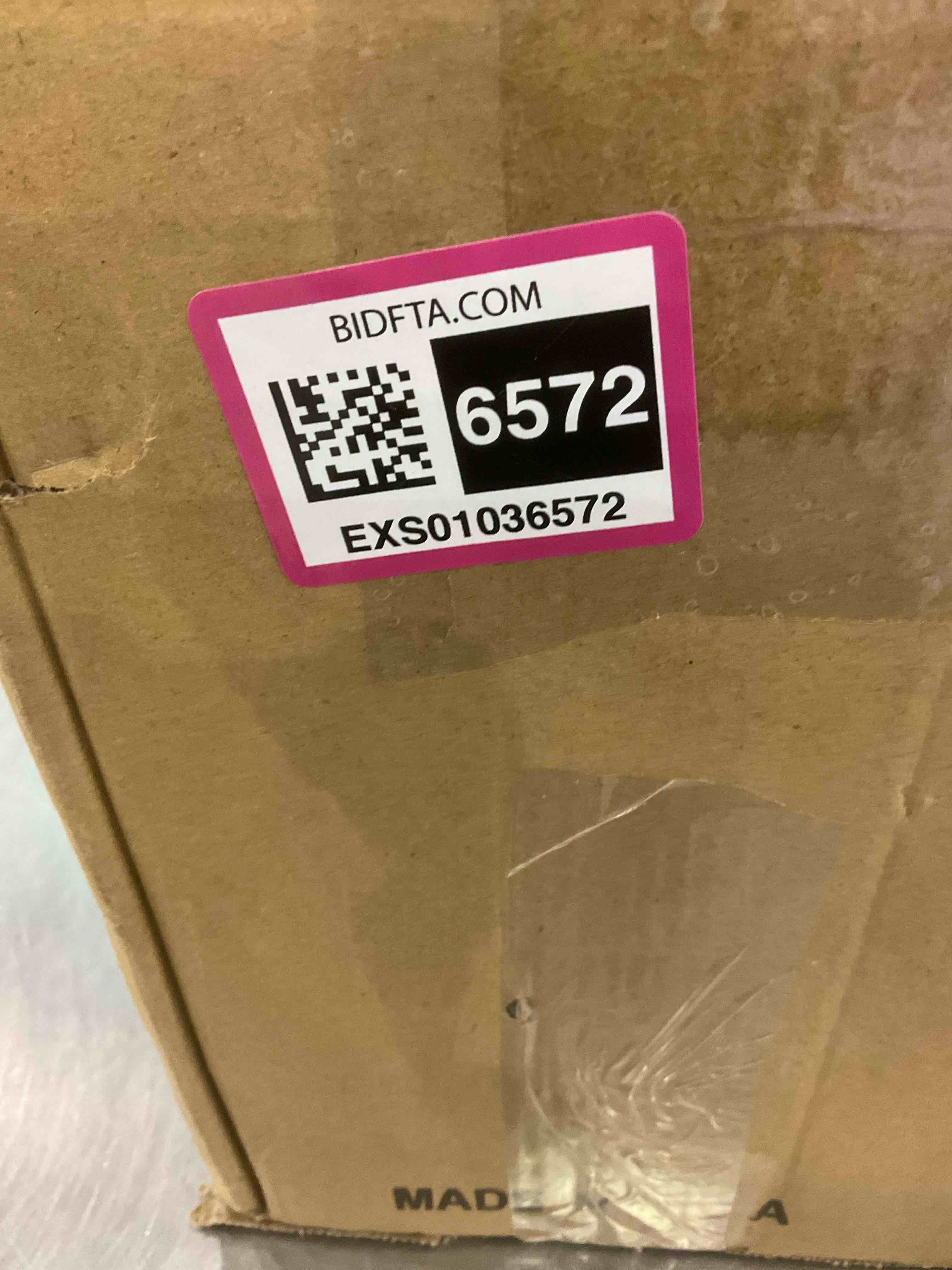 https://s3.amazonaws.com/lotting-images-prod/BargainHunt/EXS01036572_1708000583028.jpeg