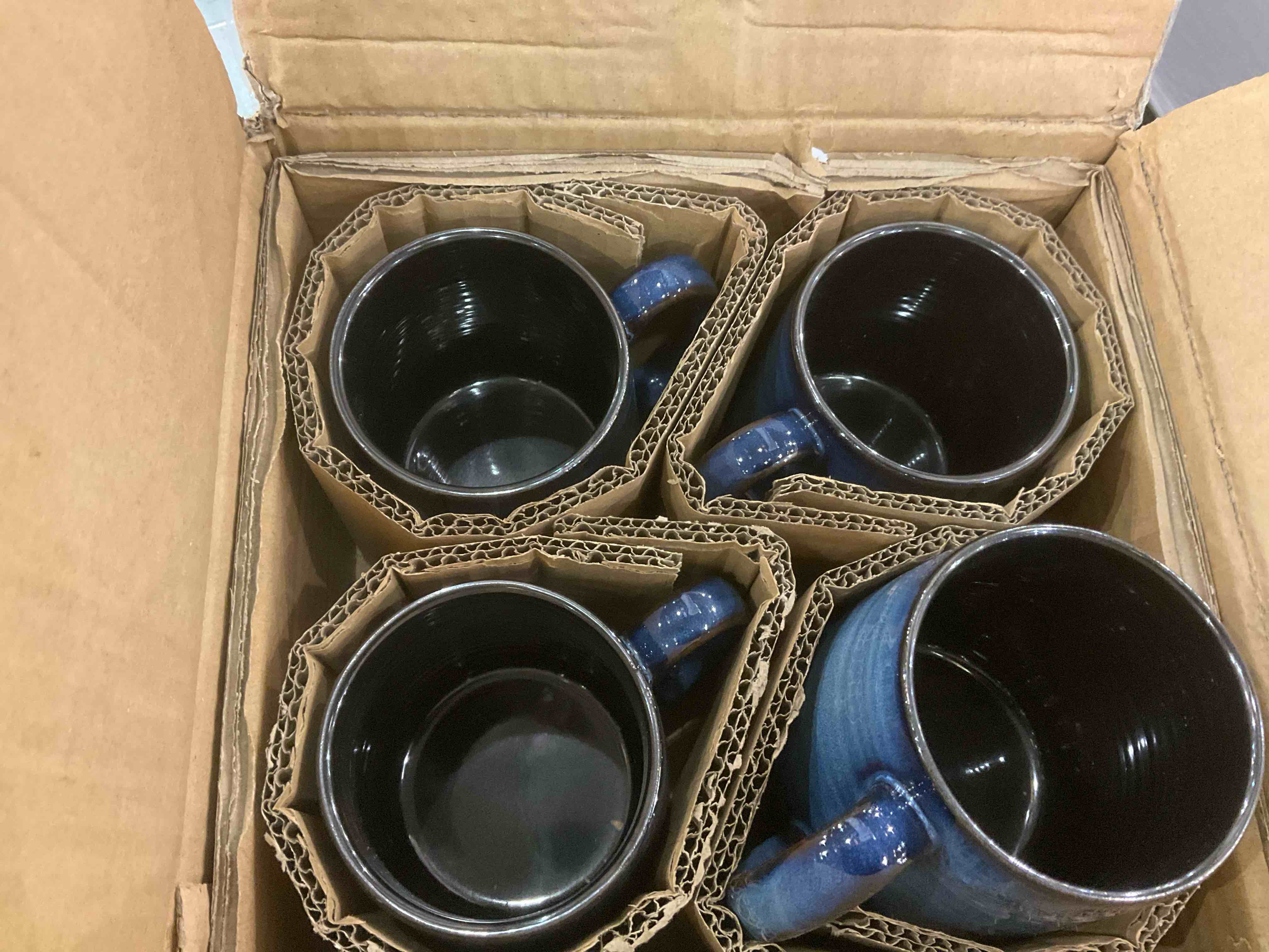 https://s3.amazonaws.com/lotting-images-prod/BargainHunt/EXS01036599_1708003785990.jpeg