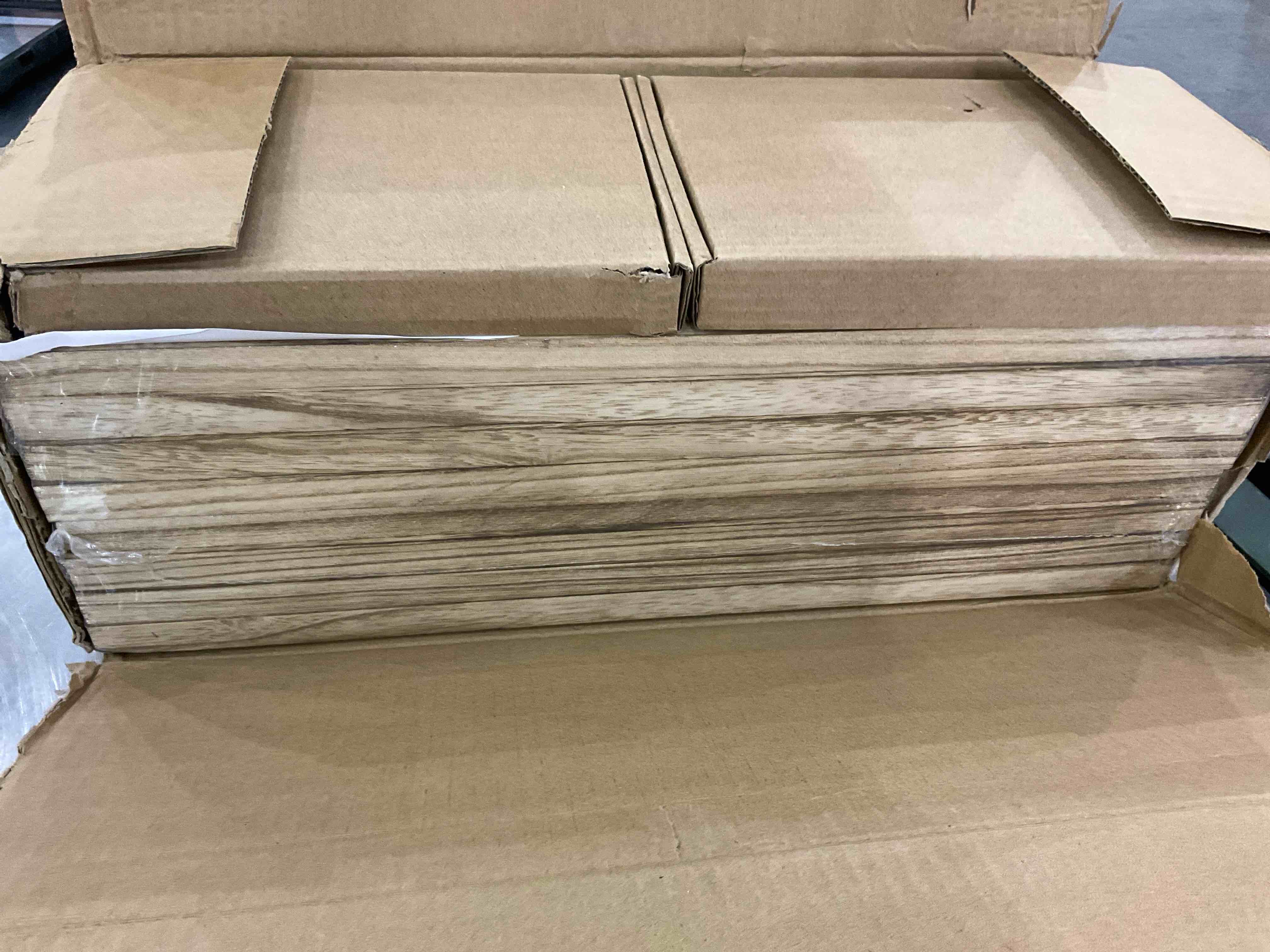 https://s3.amazonaws.com/lotting-images-prod/BargainHunt/EXS01036747_1708091142681.jpeg