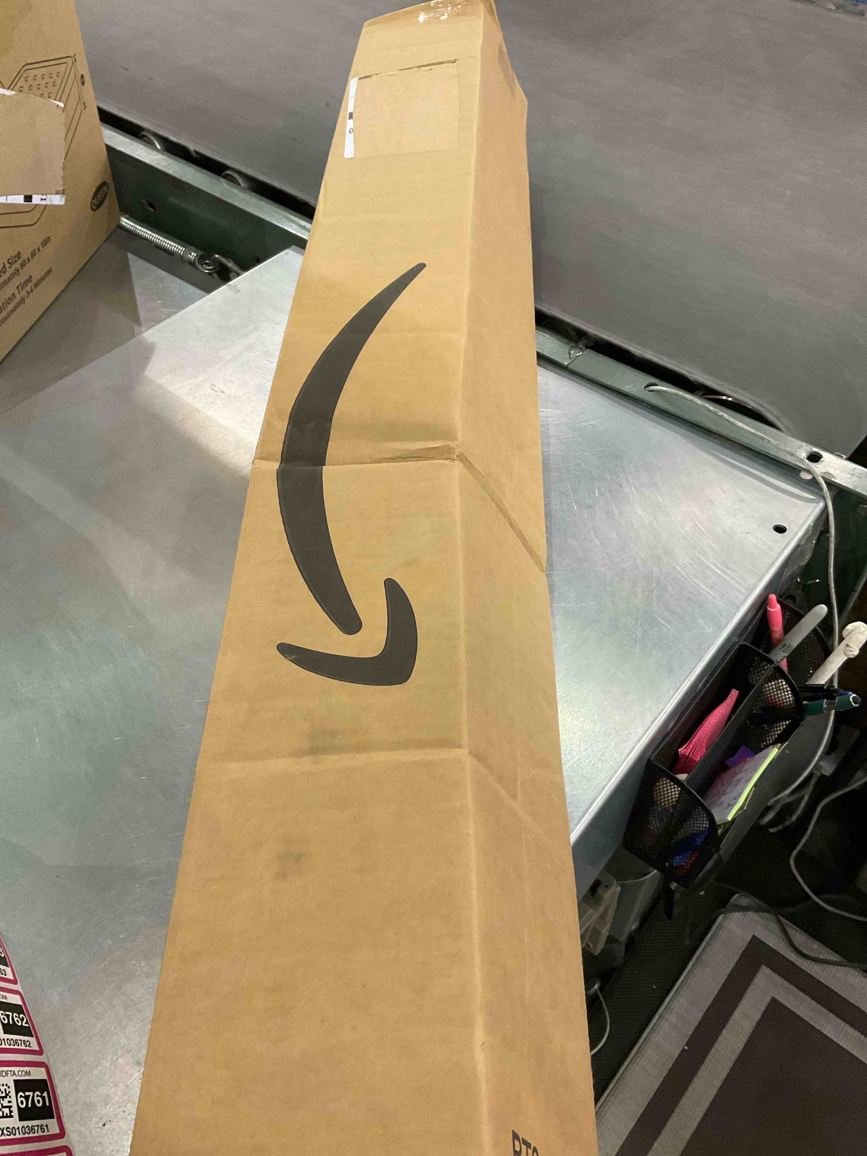 https://s3.amazonaws.com/lotting-images-prod/BargainHunt/EXS01036758_1708094256680.jpeg