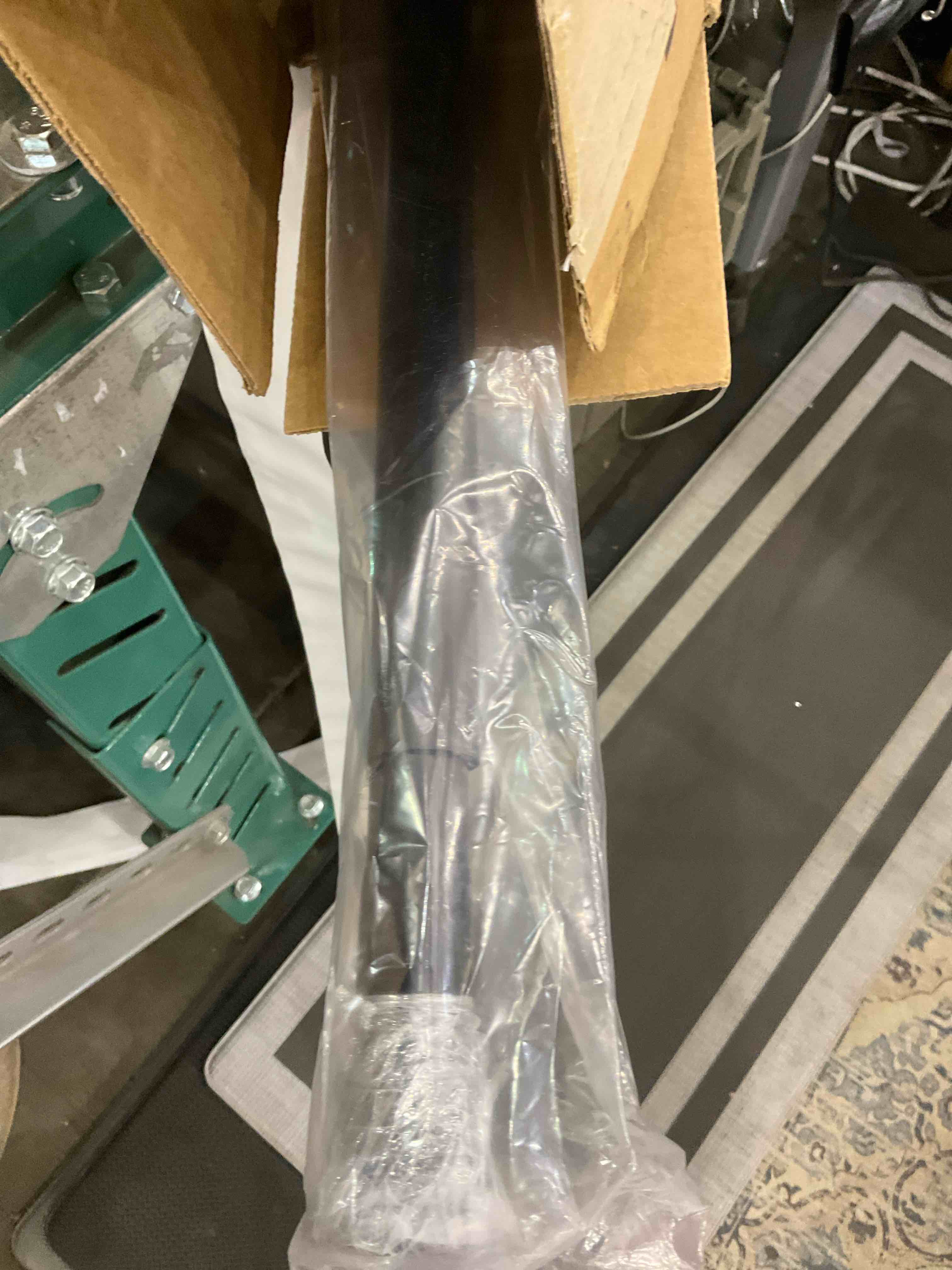 https://s3.amazonaws.com/lotting-images-prod/BargainHunt/EXS01036758_1708094267990.jpeg
