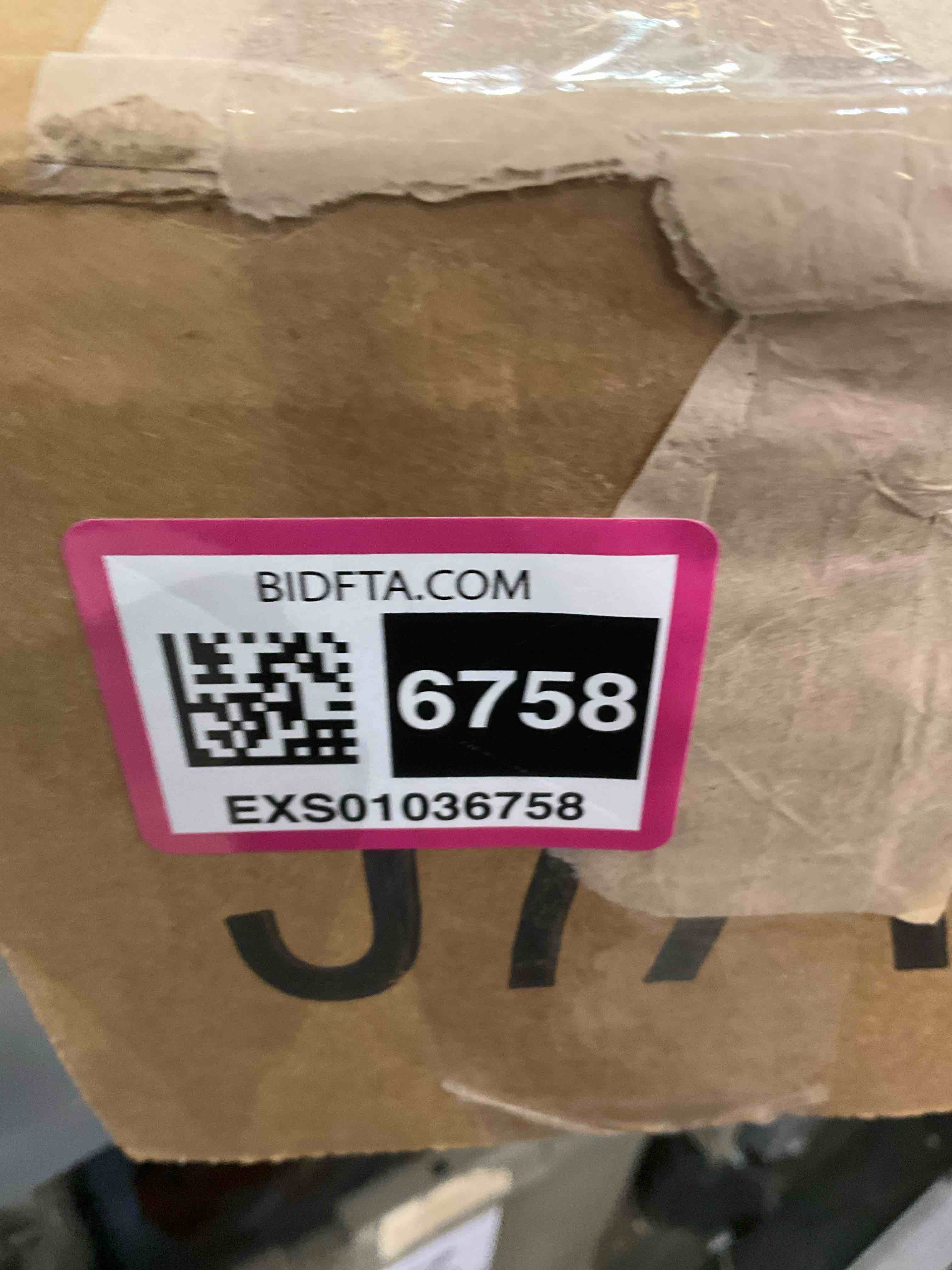 https://s3.amazonaws.com/lotting-images-prod/BargainHunt/EXS01036758_1708094317867.jpeg