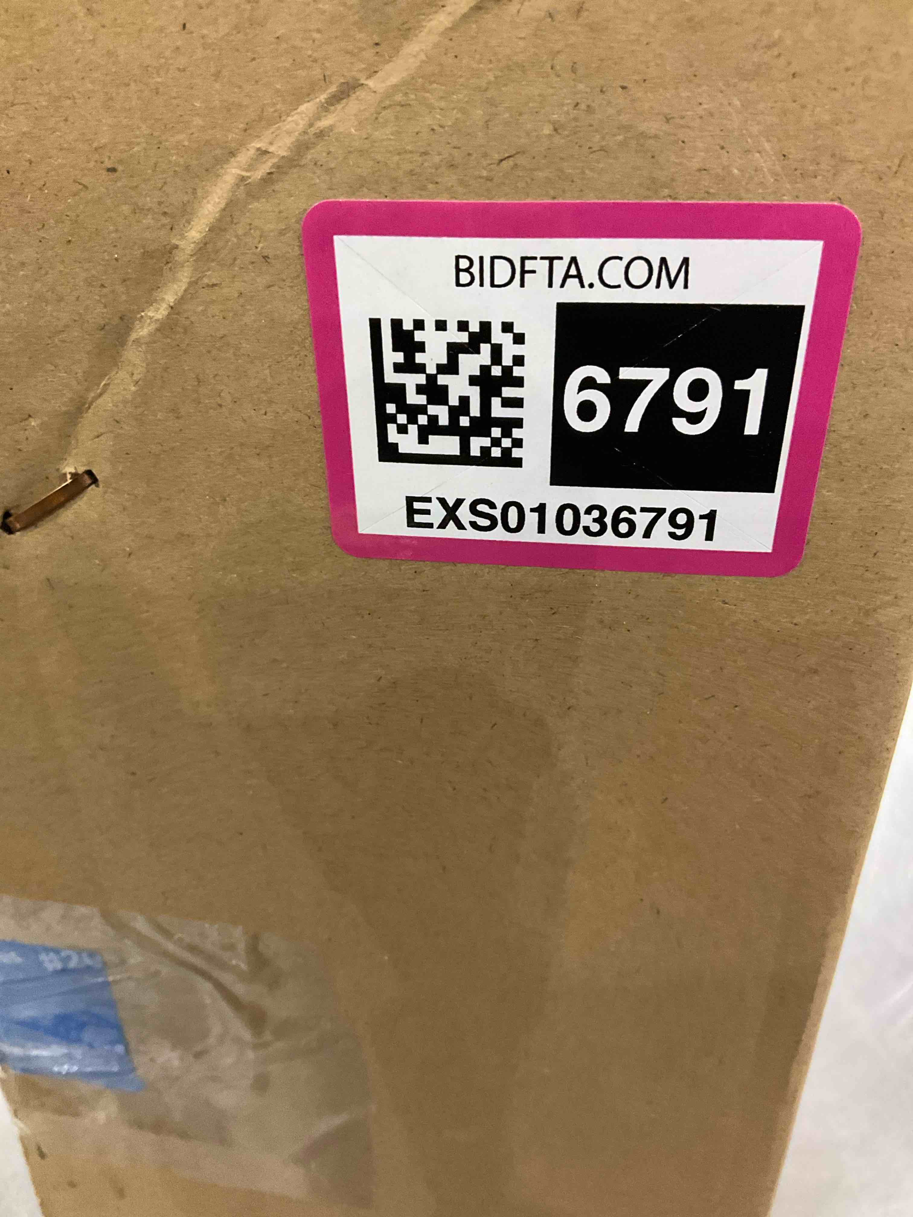 https://s3.amazonaws.com/lotting-images-prod/BargainHunt/EXS01036791_1708101273075.jpeg