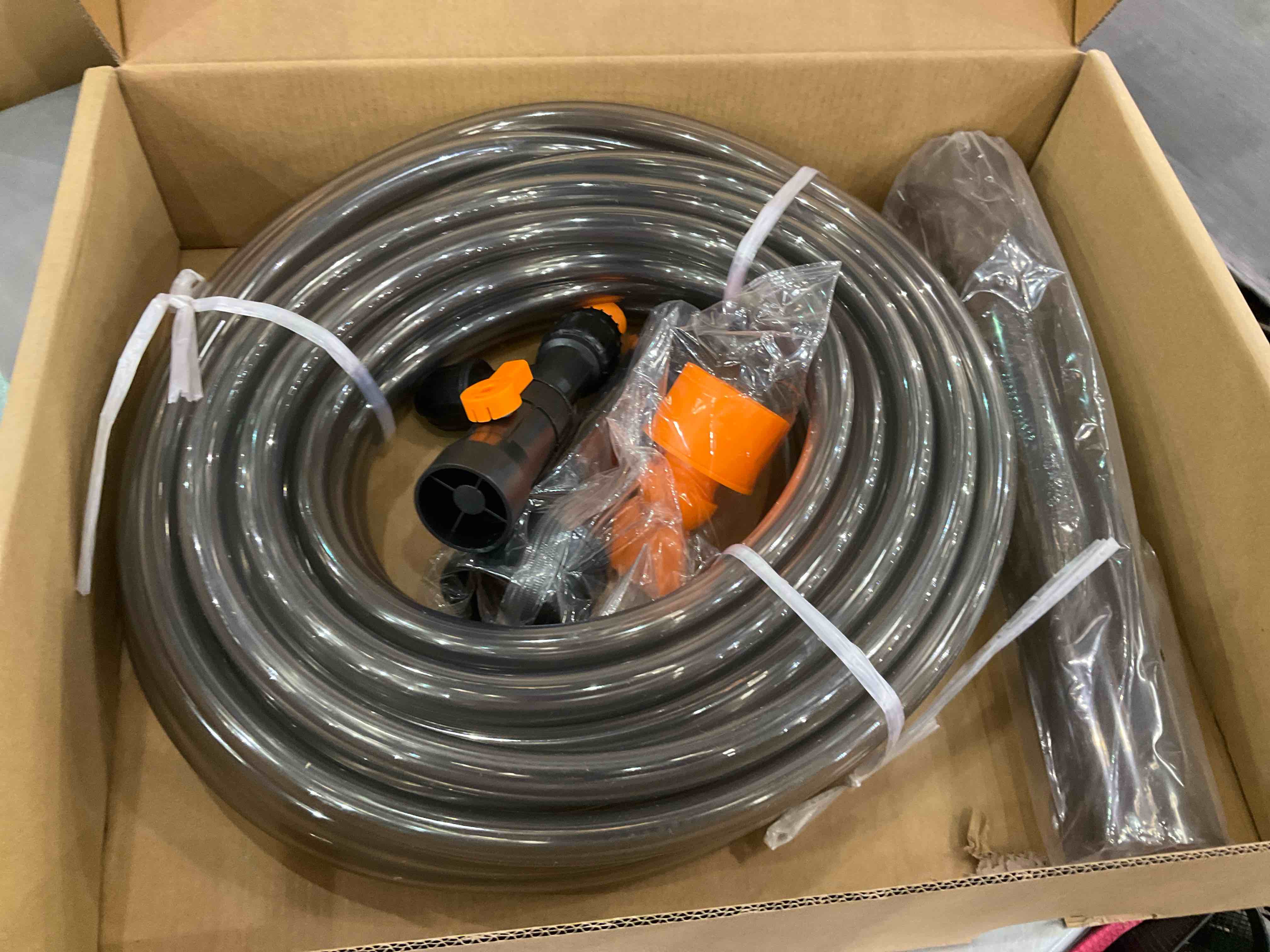 https://s3.amazonaws.com/lotting-images-prod/BargainHunt/EXS01036819_1708108528287.jpeg