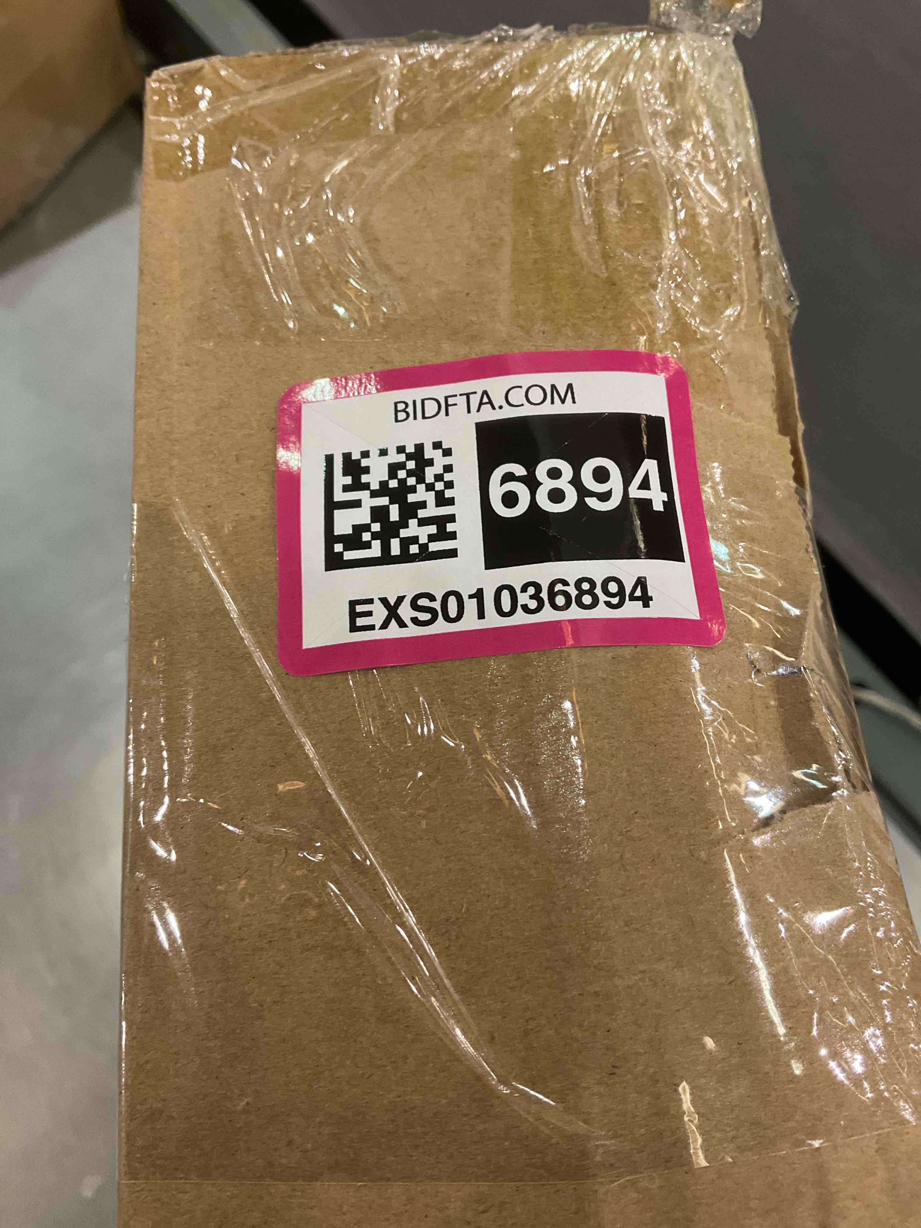 https://s3.amazonaws.com/lotting-images-prod/BargainHunt/EXS01036894_1708442105674.jpeg