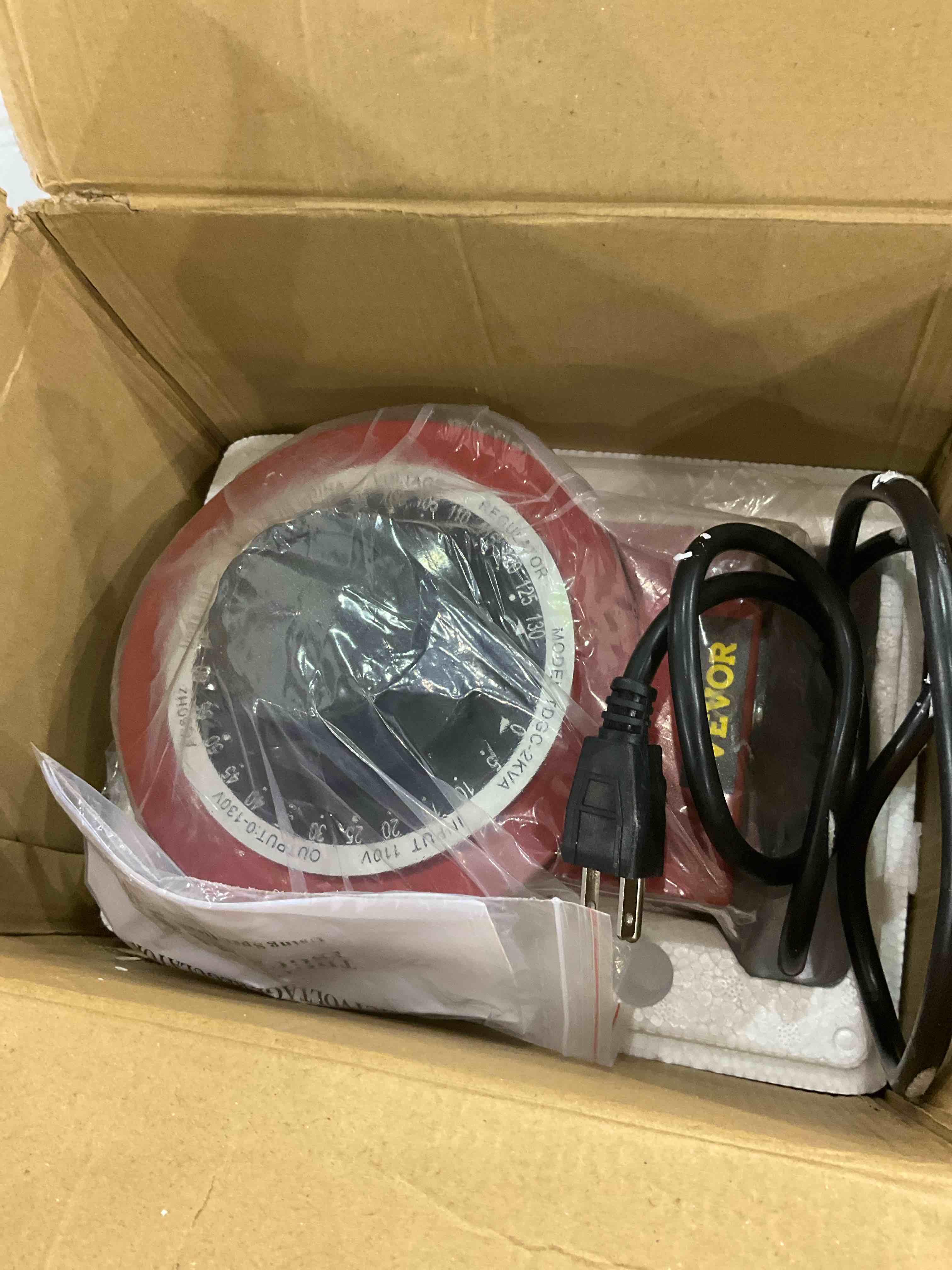 https://s3.amazonaws.com/lotting-images-prod/BargainHunt/EXS01037054_1708085867937.jpeg