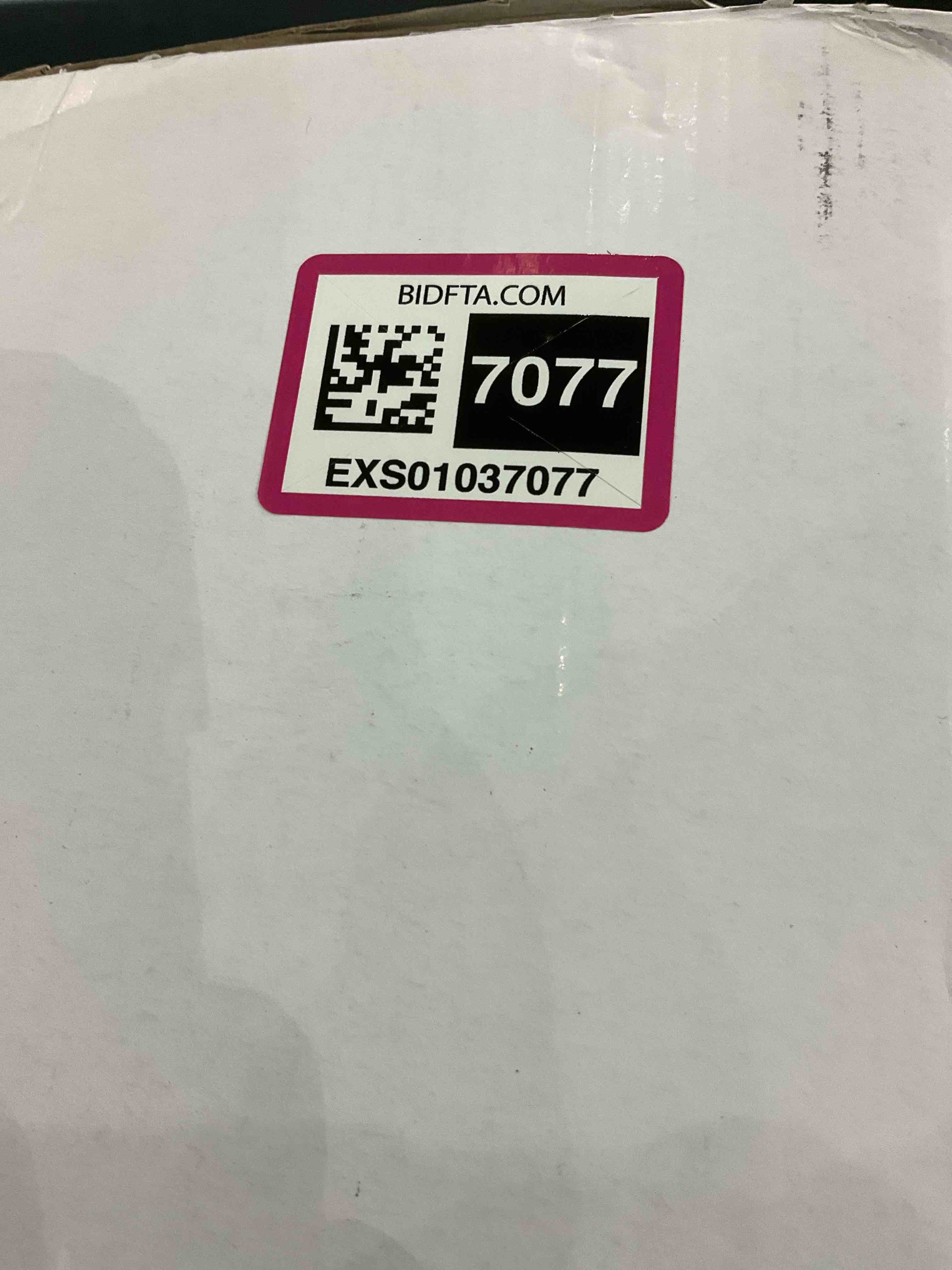 https://s3.amazonaws.com/lotting-images-prod/BargainHunt/EXS01037077_1708090554078.jpeg