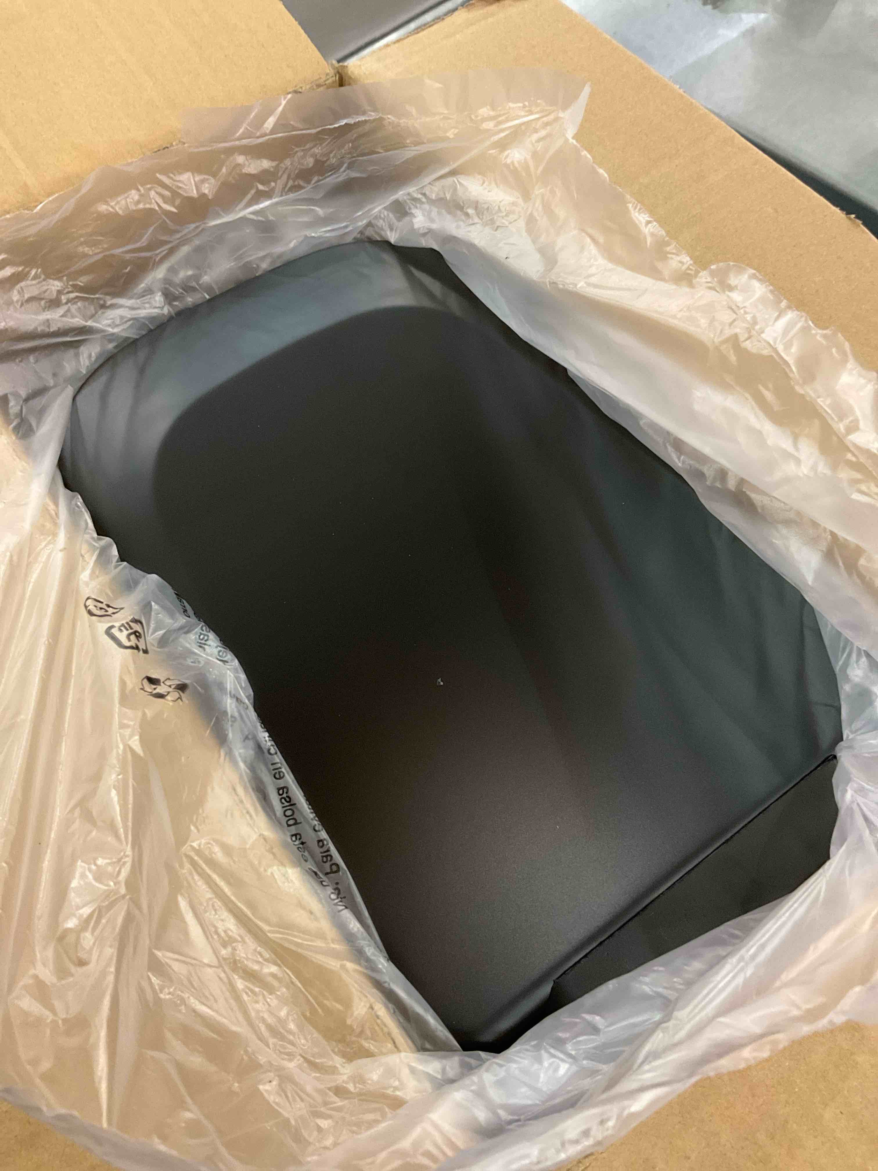 https://s3.amazonaws.com/lotting-images-prod/BargainHunt/EXS01037102_1708099060094.jpeg