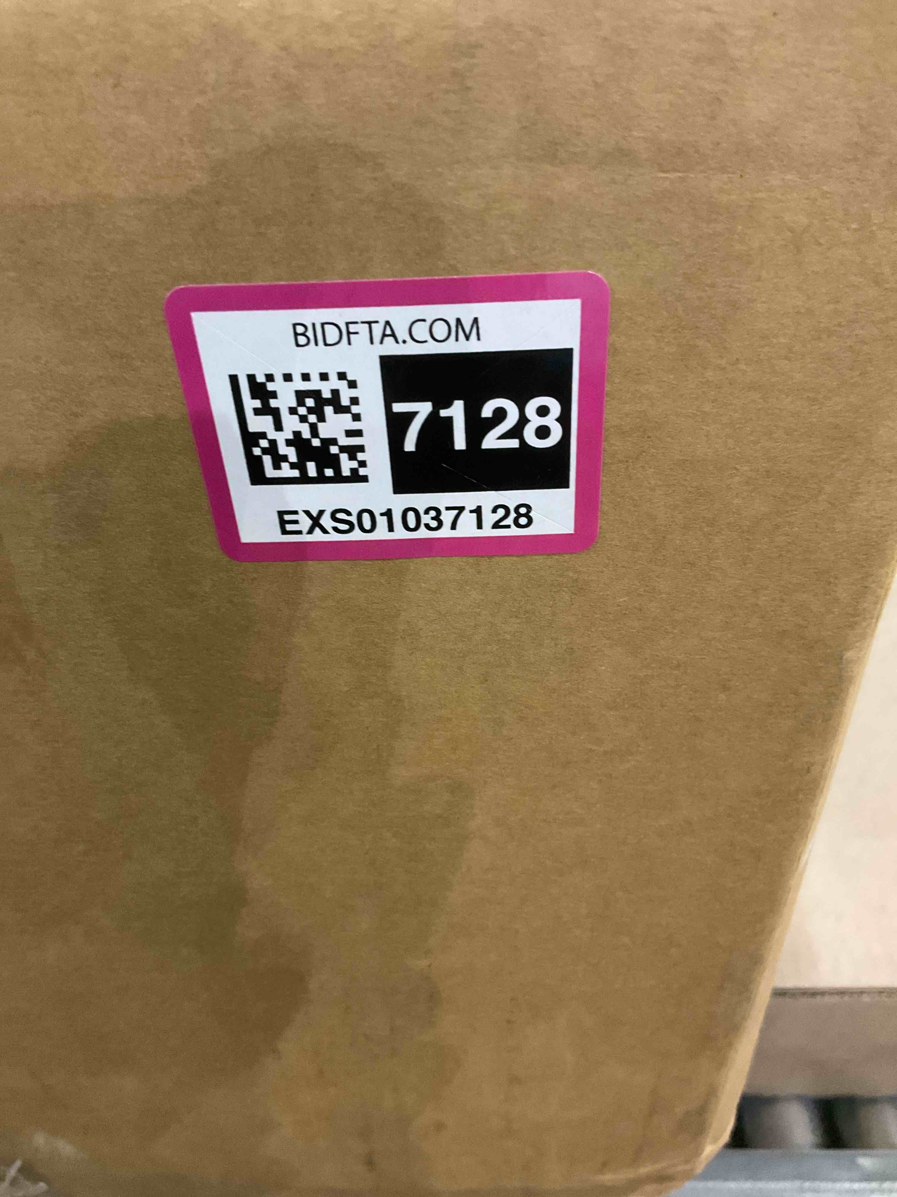 https://s3.amazonaws.com/lotting-images-prod/BargainHunt/EXS01037128_1708434979526.jpeg