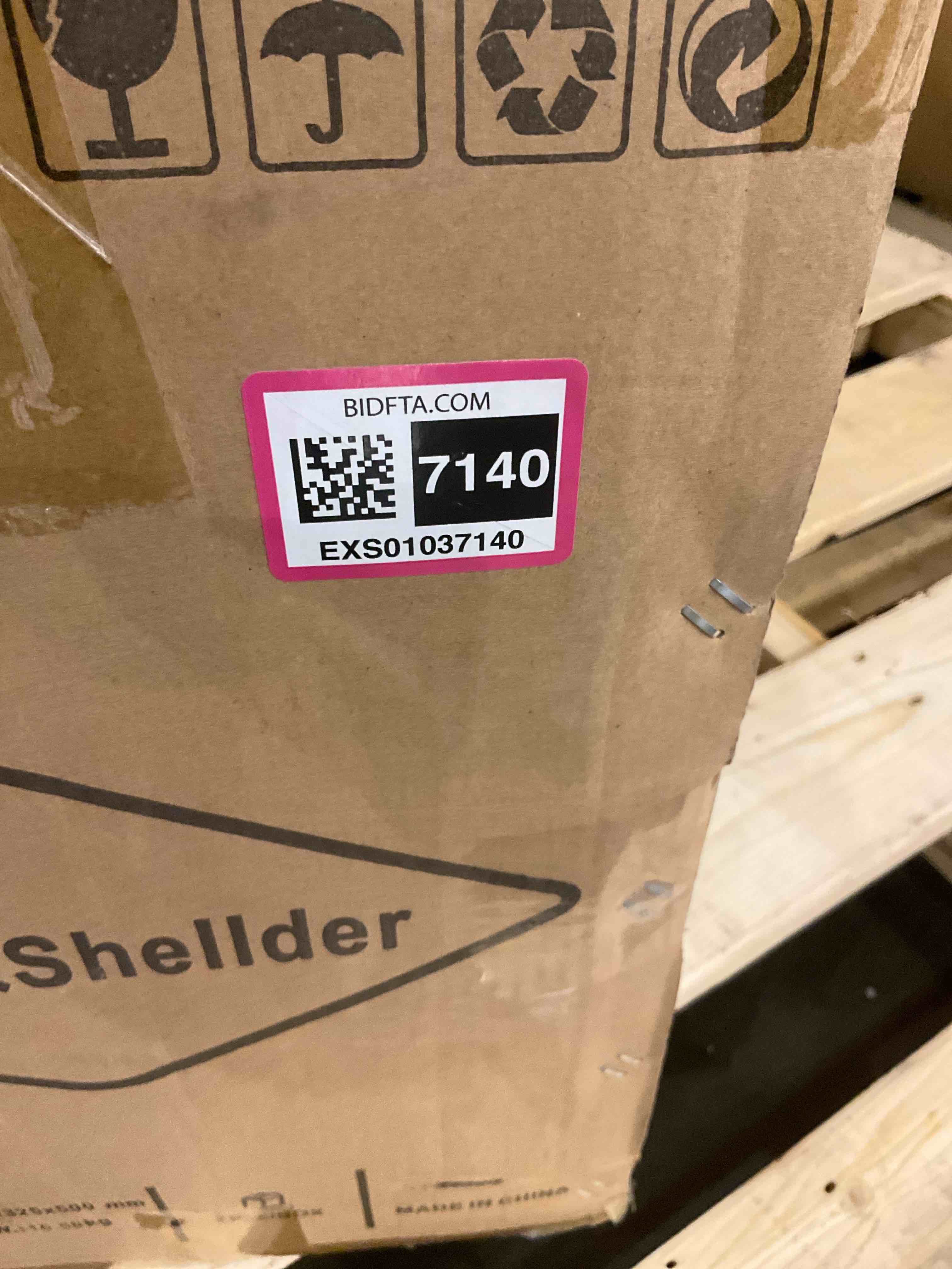 https://s3.amazonaws.com/lotting-images-prod/BargainHunt/EXS01037140_1708441156666.jpeg