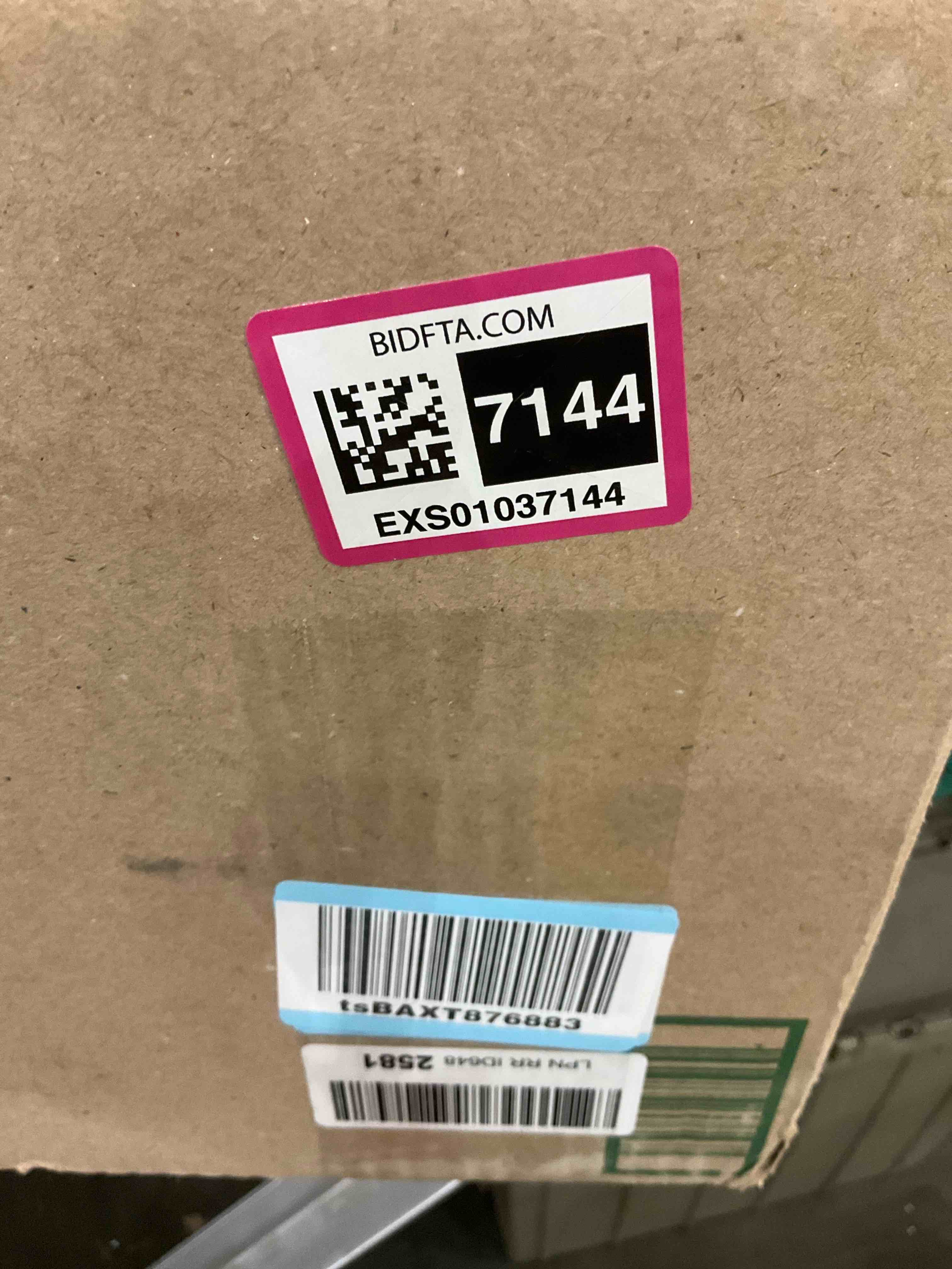 https://s3.amazonaws.com/lotting-images-prod/BargainHunt/EXS01037144_1708442182853.jpeg