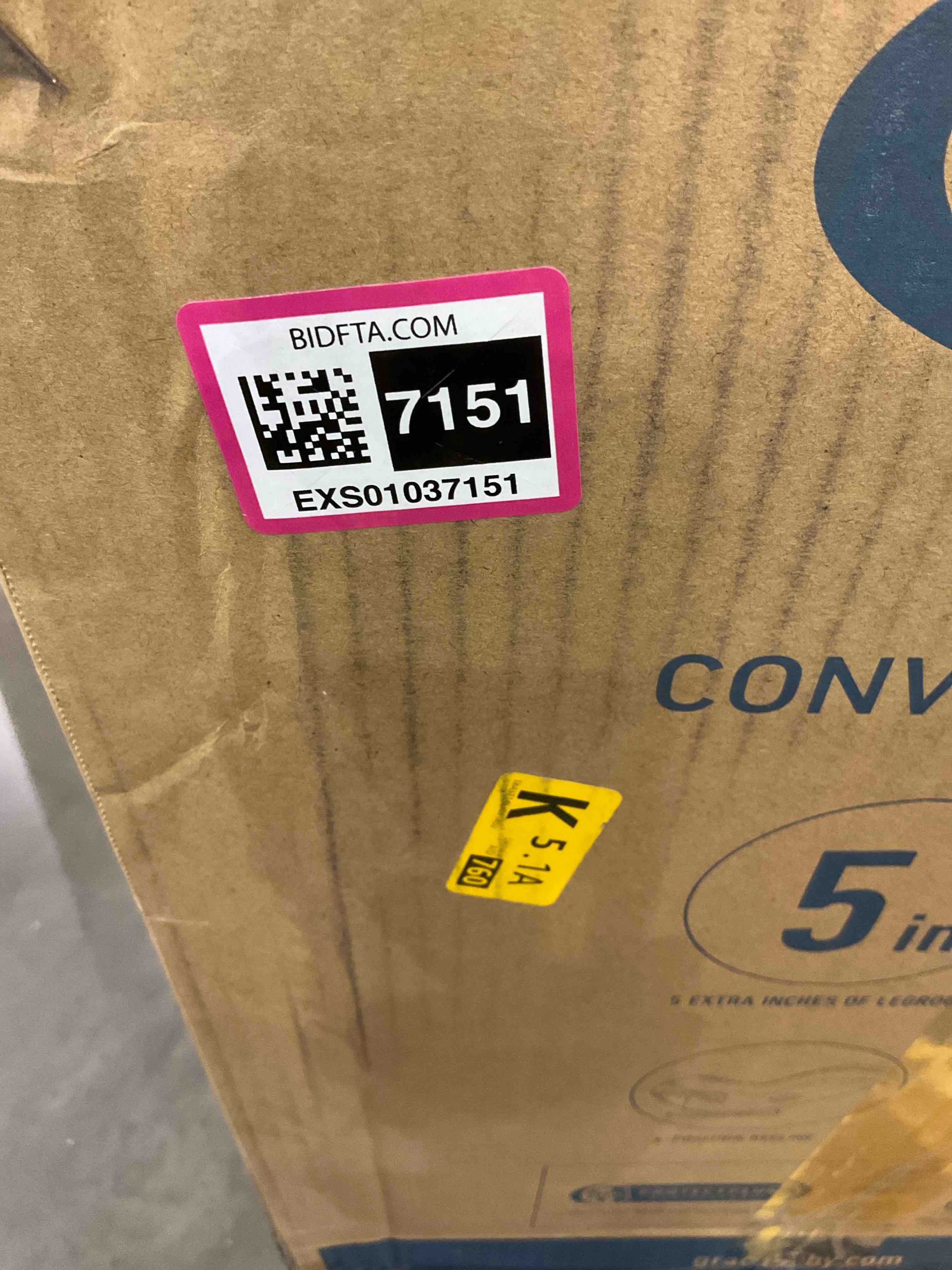 https://s3.amazonaws.com/lotting-images-prod/BargainHunt/EXS01037151_1708440841318.jpeg