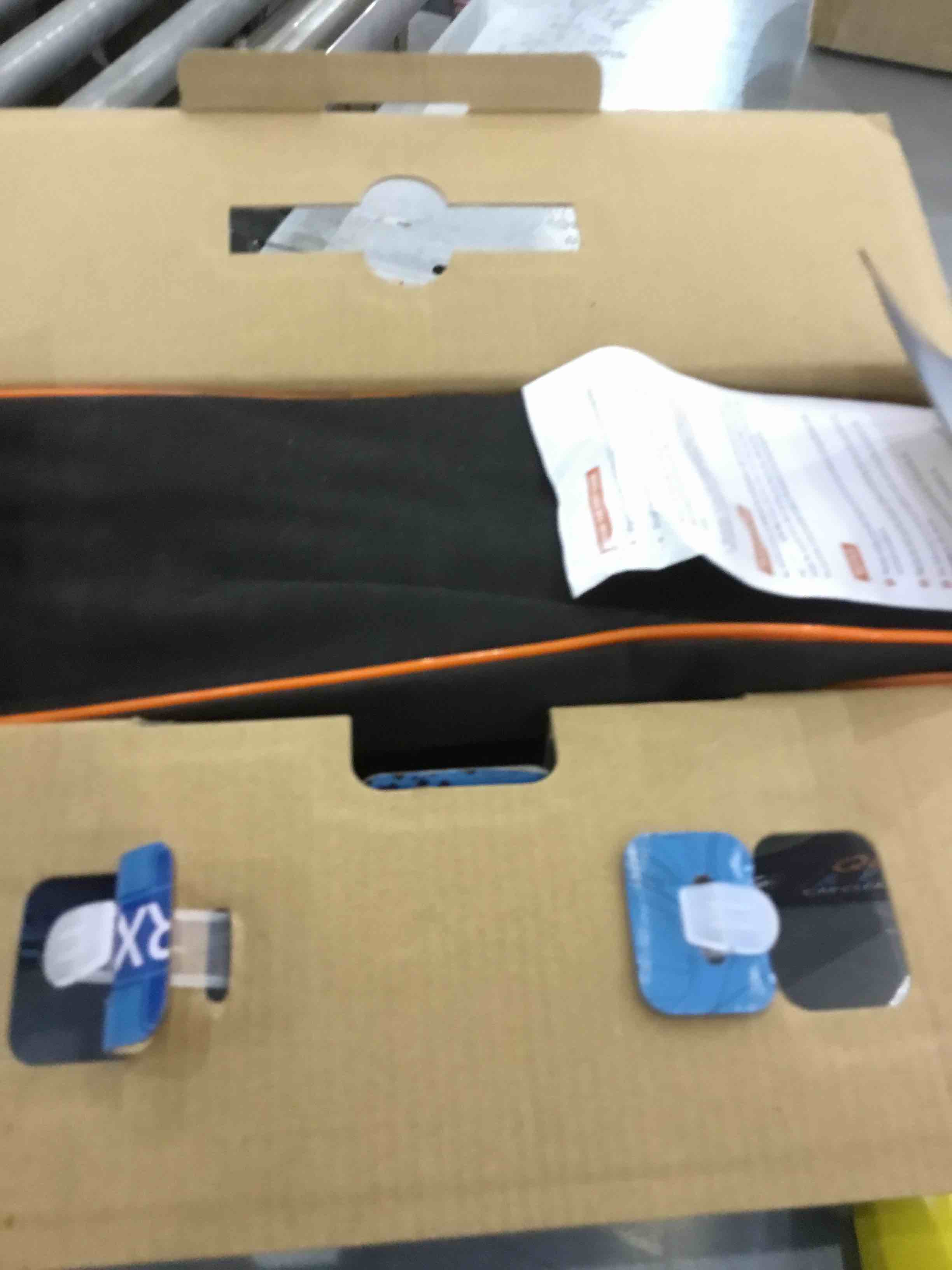 https://s3.amazonaws.com/lotting-images-prod/BargainHunt/EXS01037235_1713530514261.jpeg
