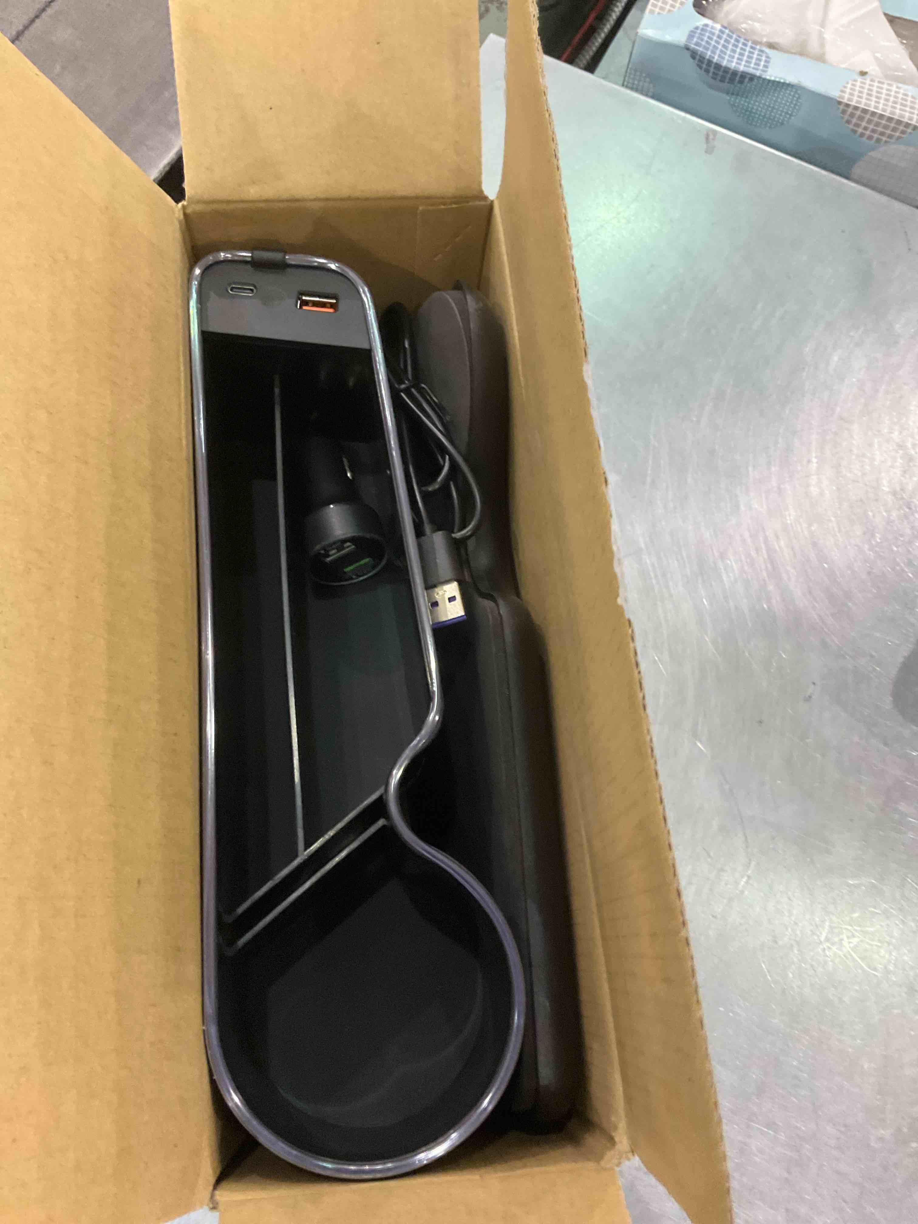 https://s3.amazonaws.com/lotting-images-prod/BargainHunt/EXS01037523_1712670114958.jpeg