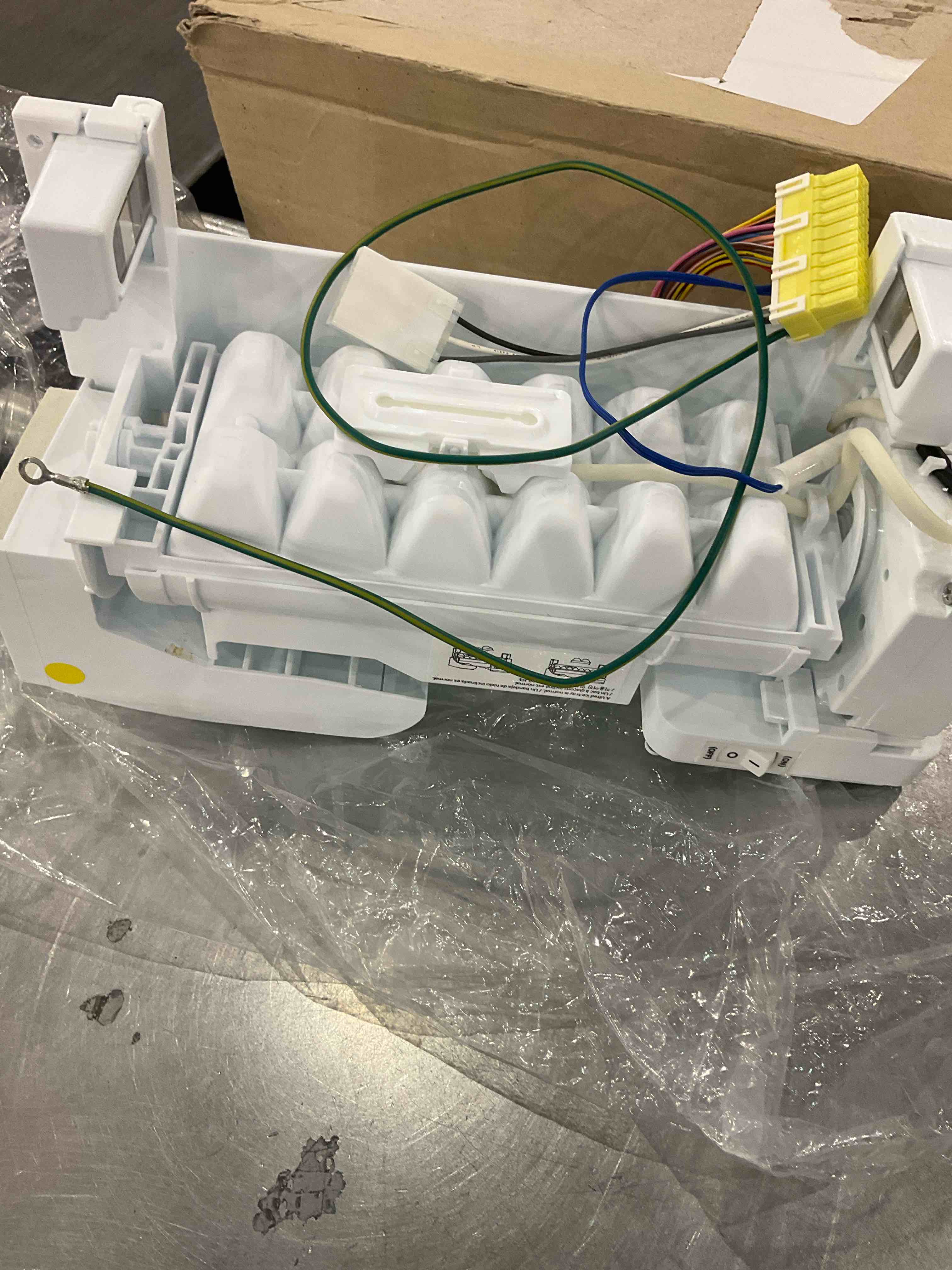 https://s3.amazonaws.com/lotting-images-prod/BargainHunt/EXS01037524_1712670209698.jpeg