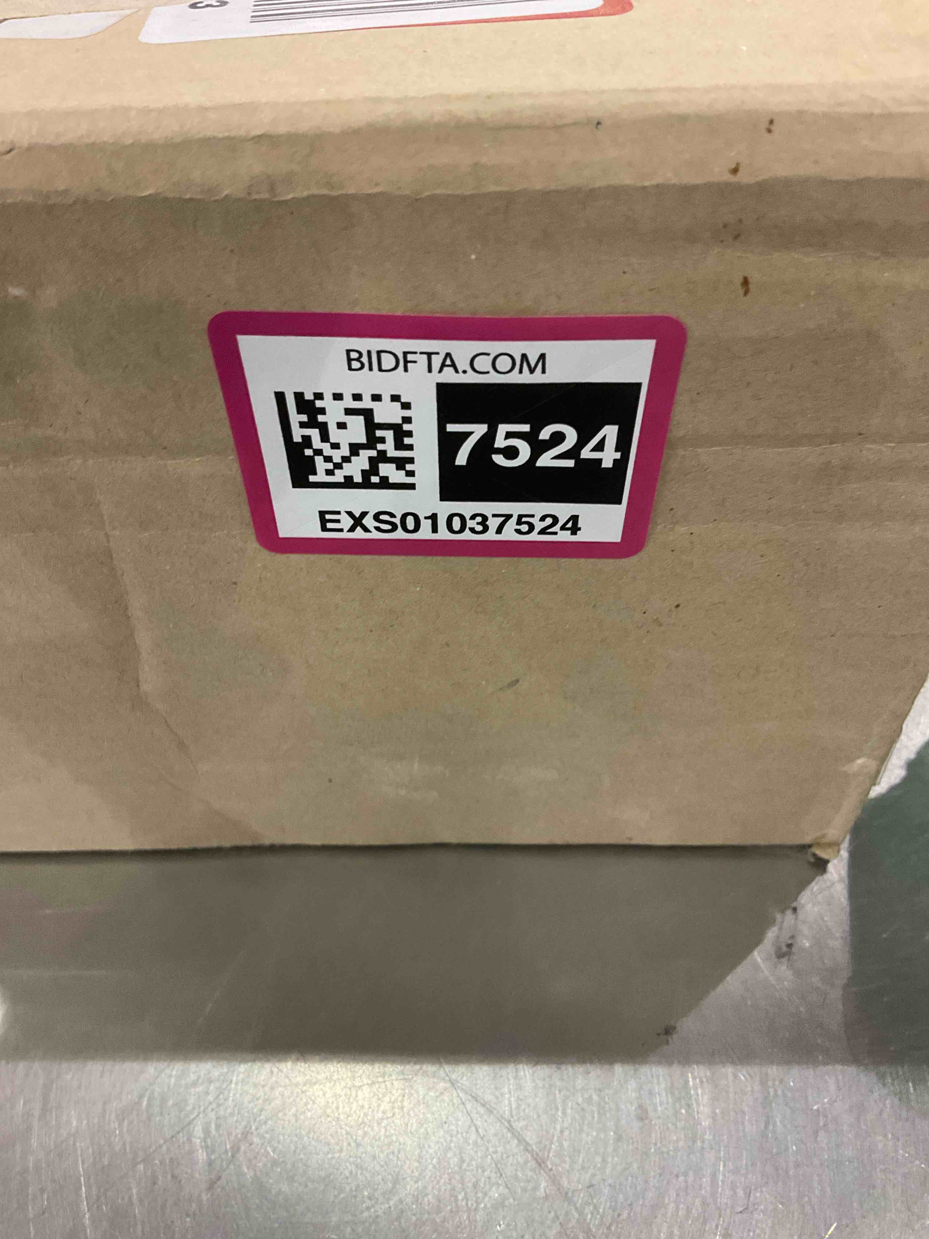 https://s3.amazonaws.com/lotting-images-prod/BargainHunt/EXS01037524_1712670258244.jpeg