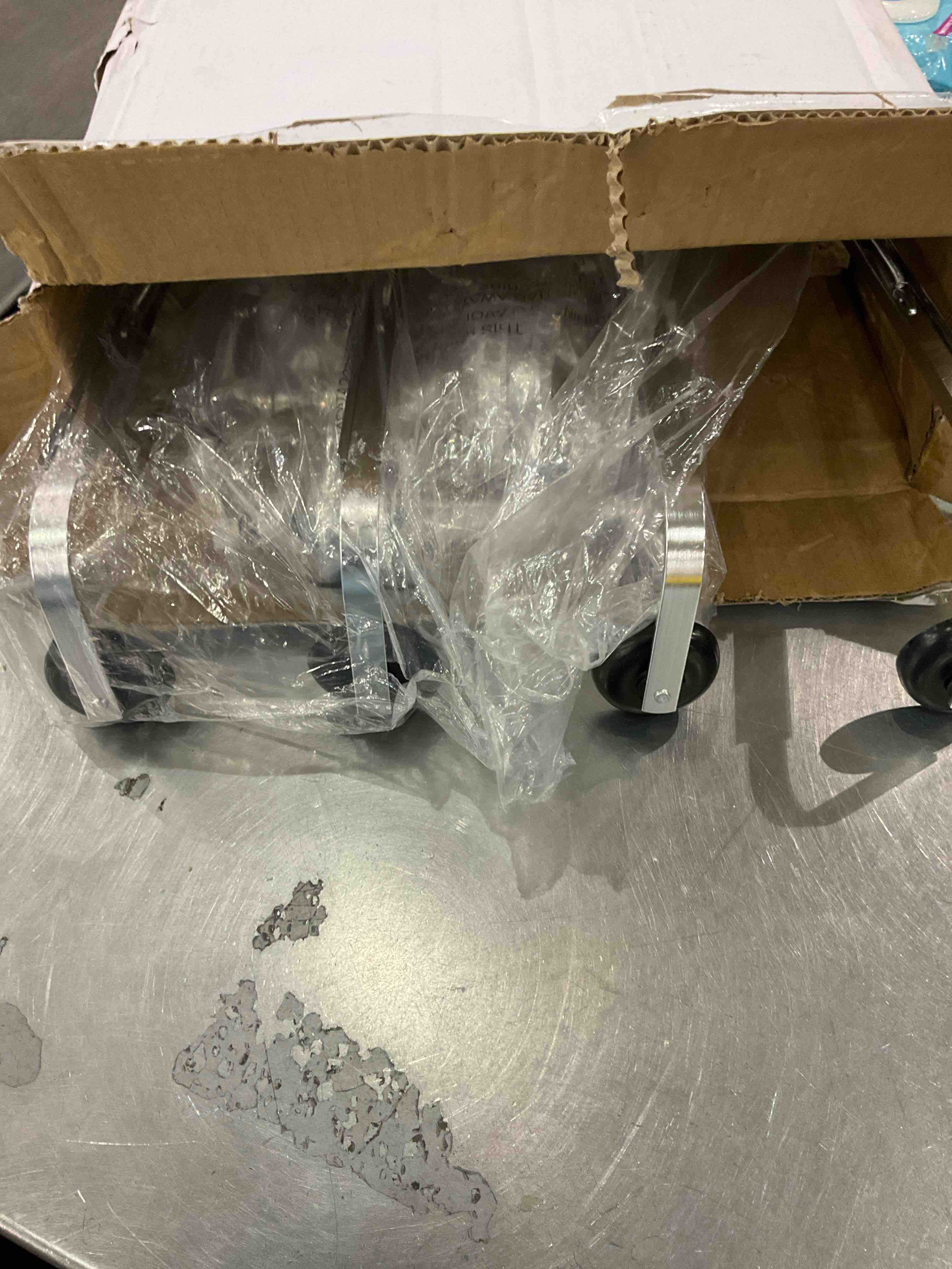 https://s3.amazonaws.com/lotting-images-prod/BargainHunt/EXS01037548_1712674669628.jpeg