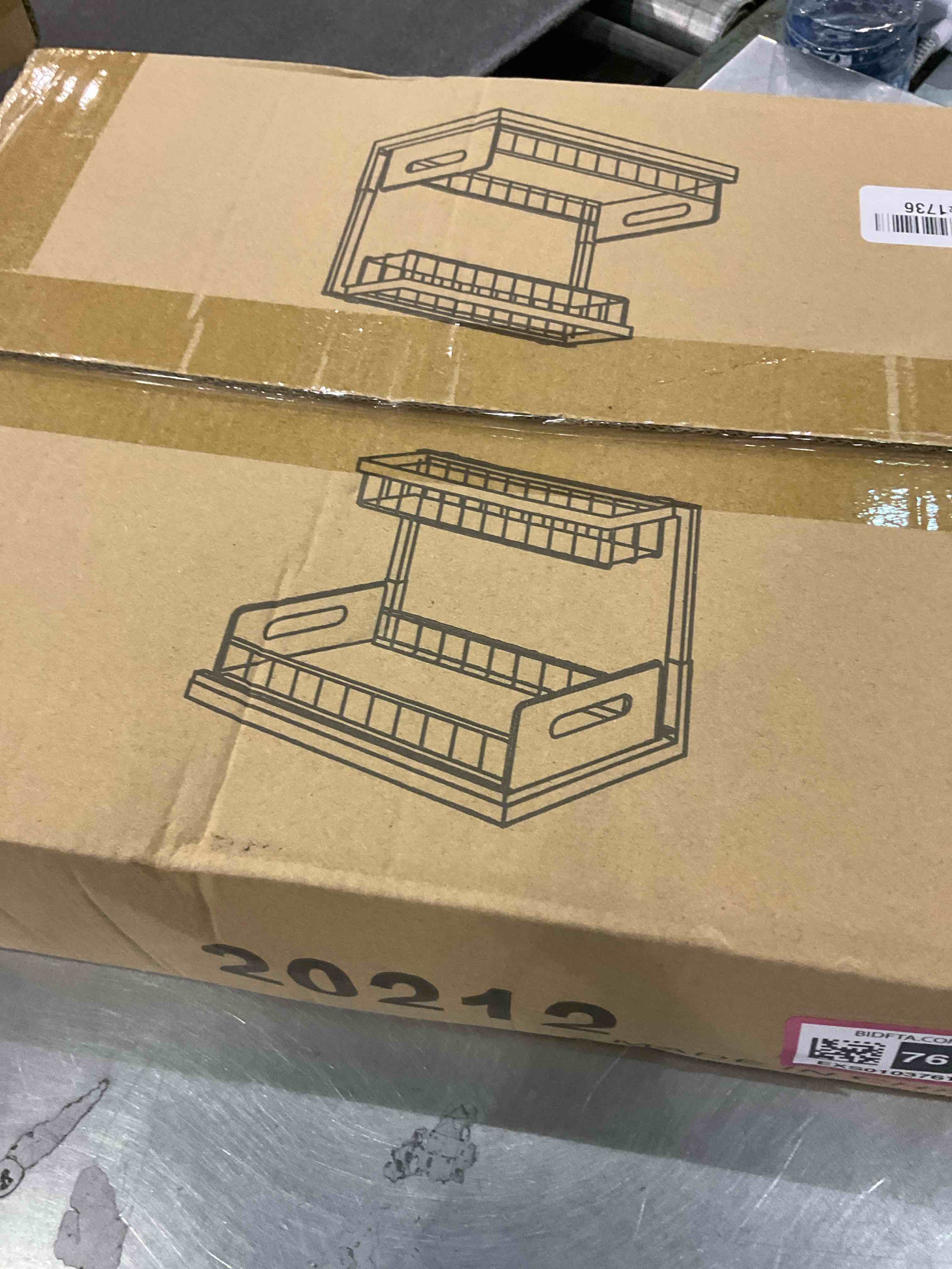 https://s3.amazonaws.com/lotting-images-prod/BargainHunt/EXS01037615_1712748476643.jpeg