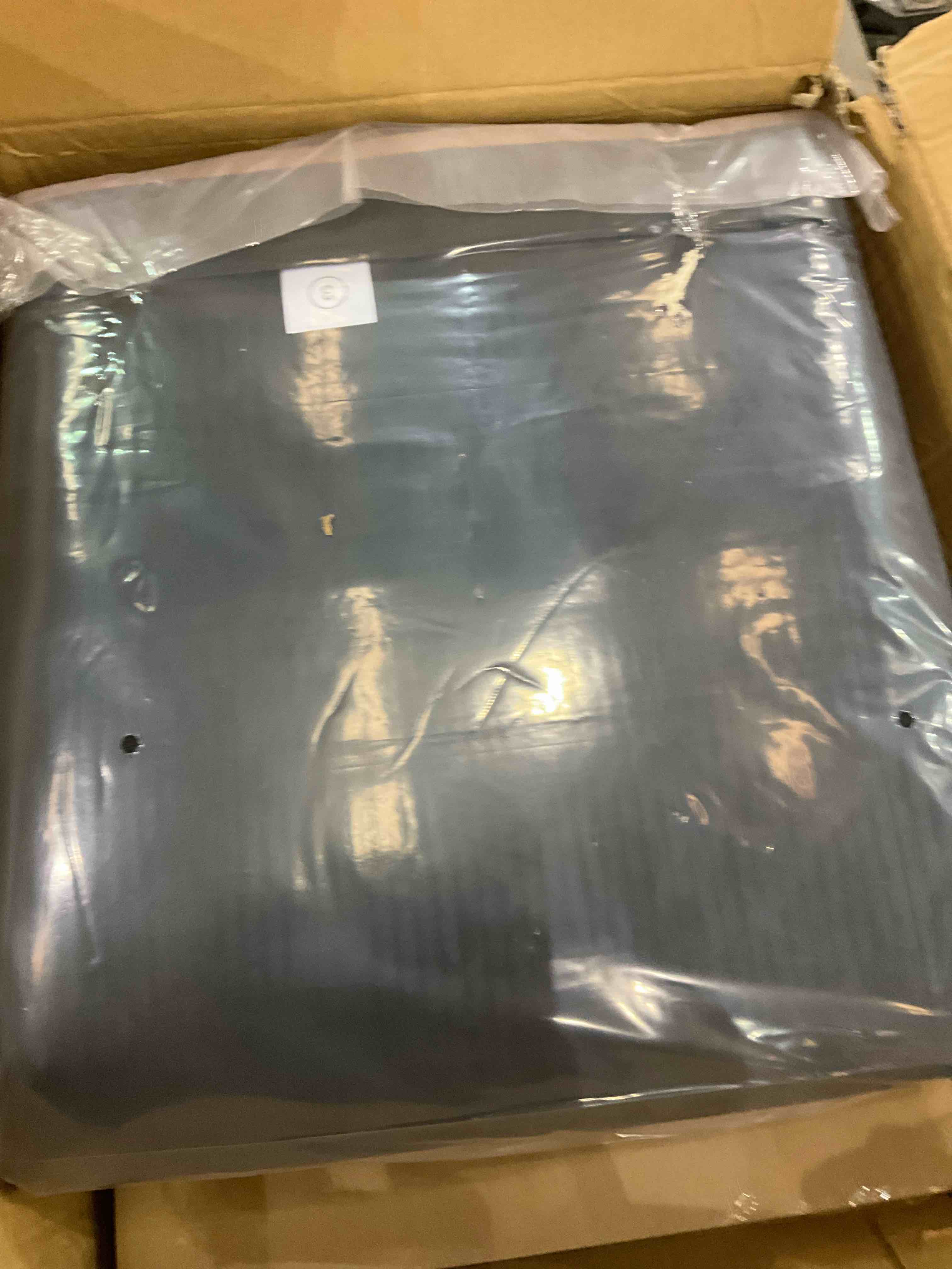 https://s3.amazonaws.com/lotting-images-prod/BargainHunt/EXS01038019_1709044280339.jpeg