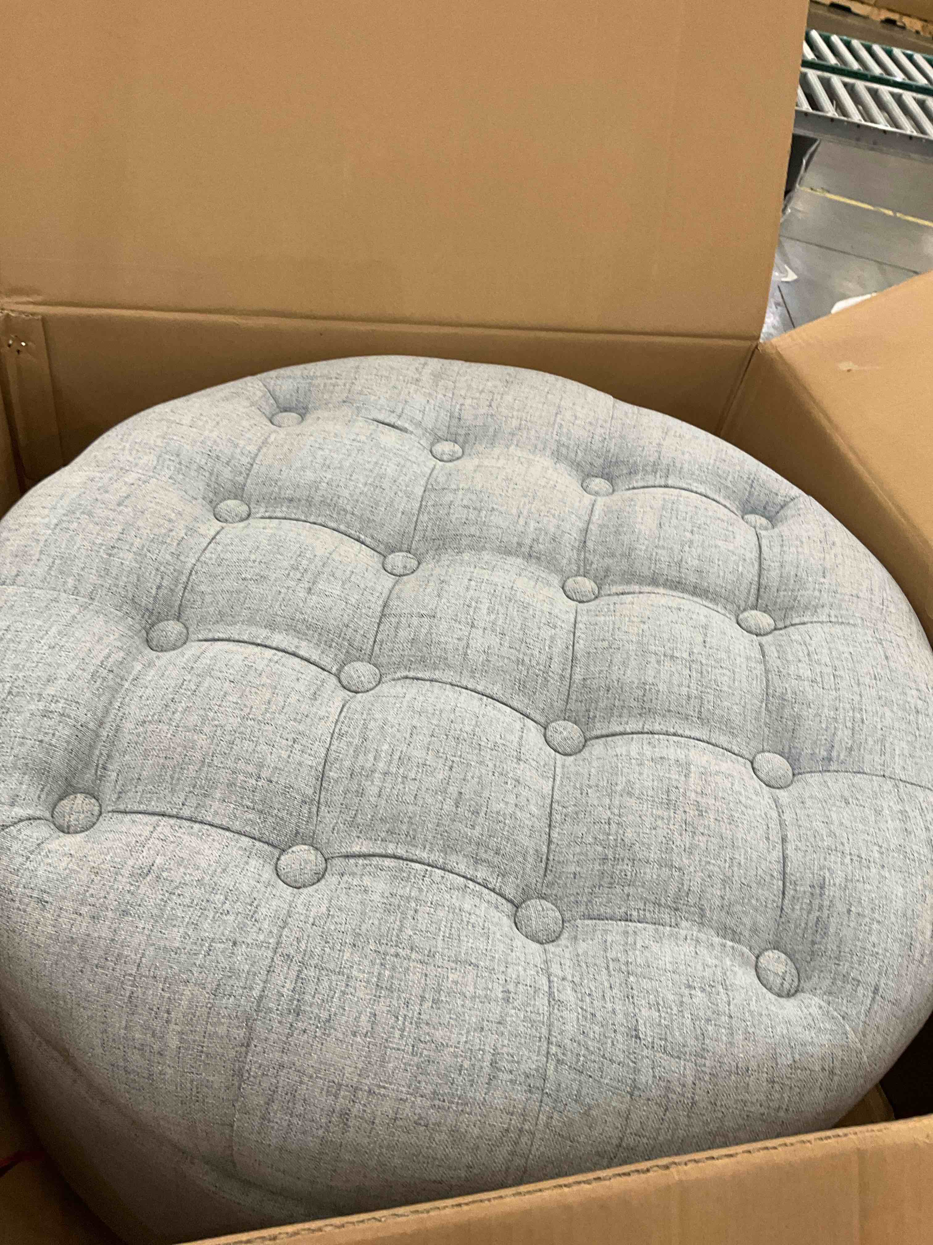 https://s3.amazonaws.com/lotting-images-prod/BargainHunt/EXS01038435_1709144919027.jpeg