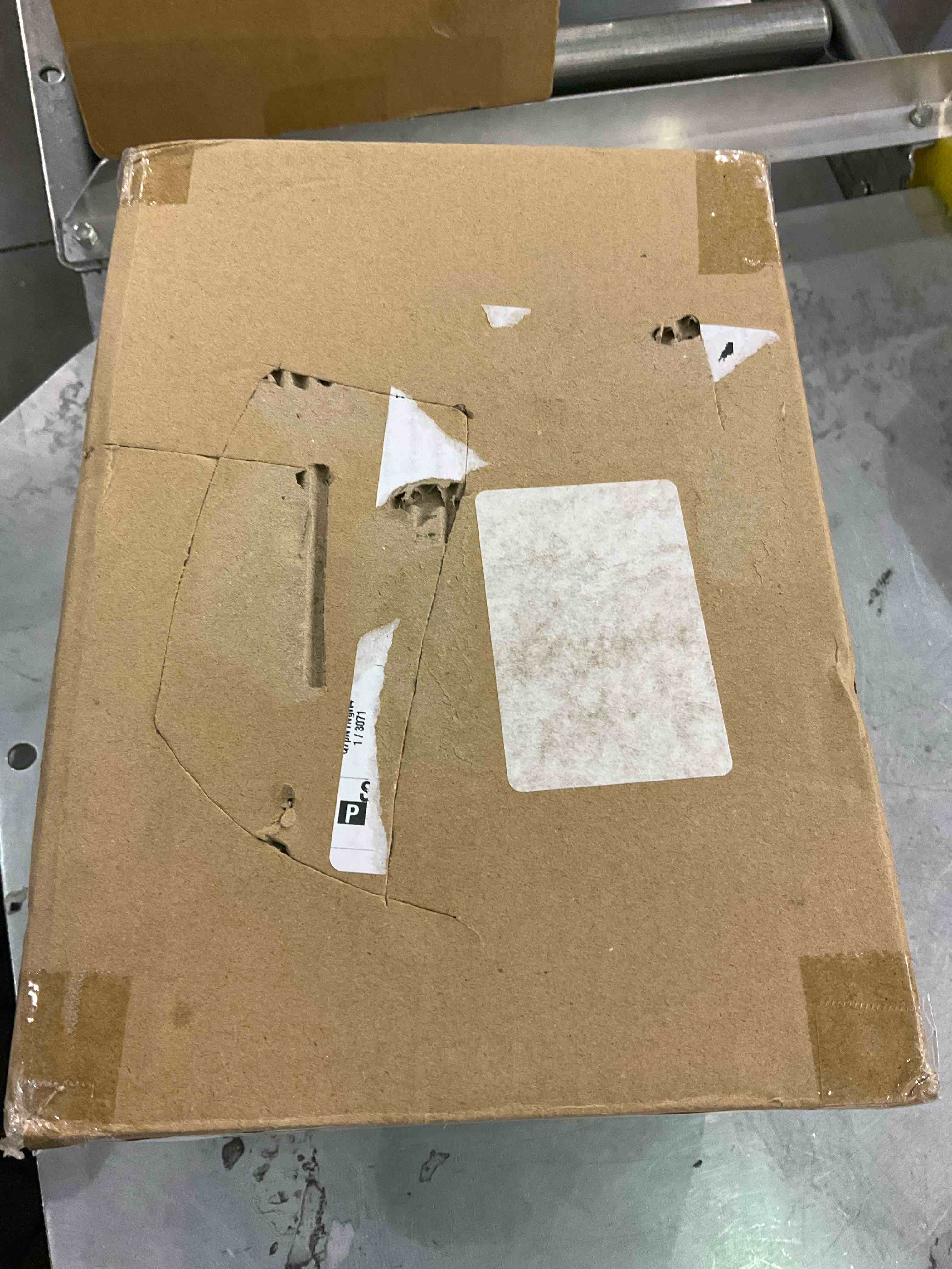 https://s3.amazonaws.com/lotting-images-prod/BargainHunt/EXS01038501_1708344918697.jpeg