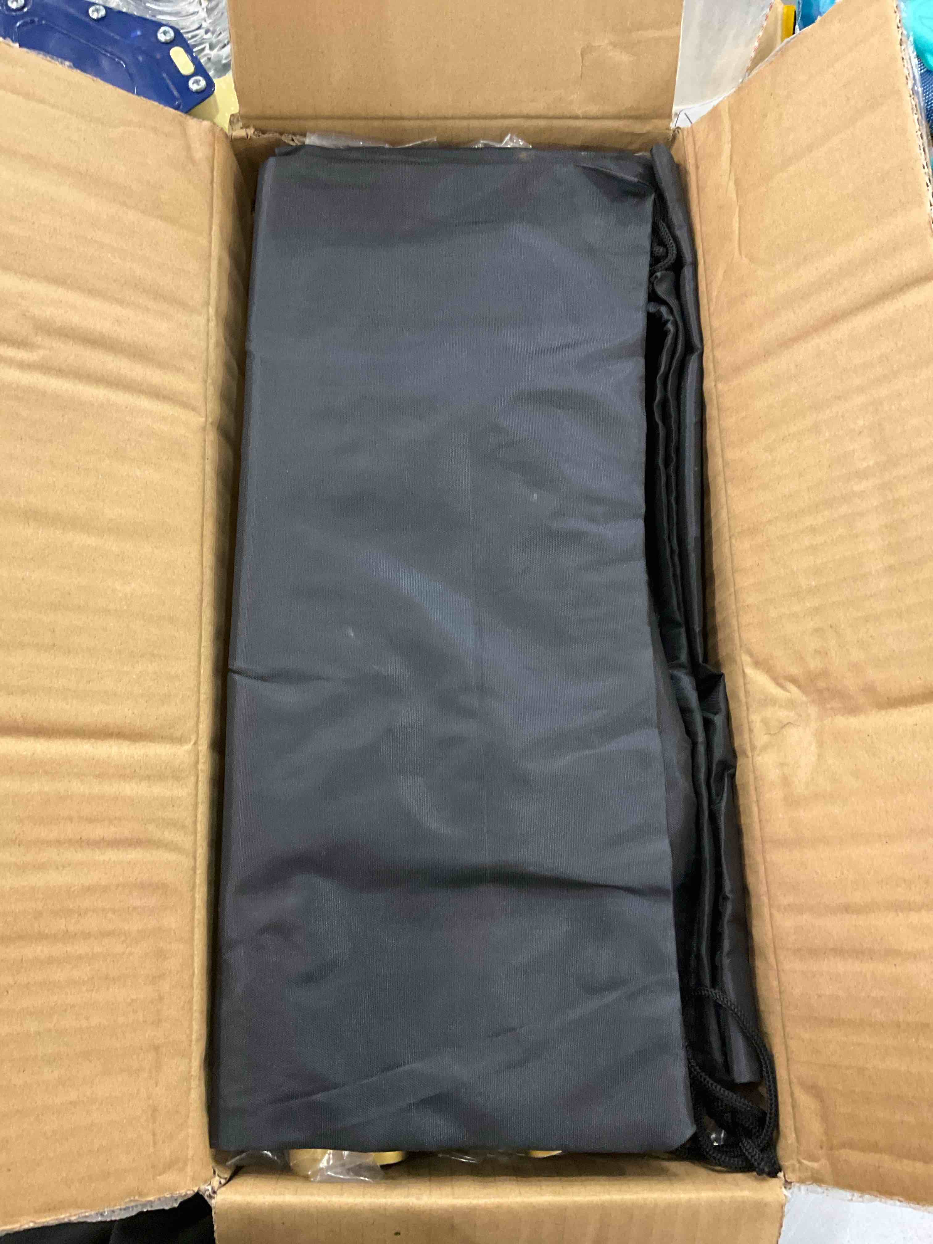 https://s3.amazonaws.com/lotting-images-prod/BargainHunt/EXS01038567_1708360230584.jpeg