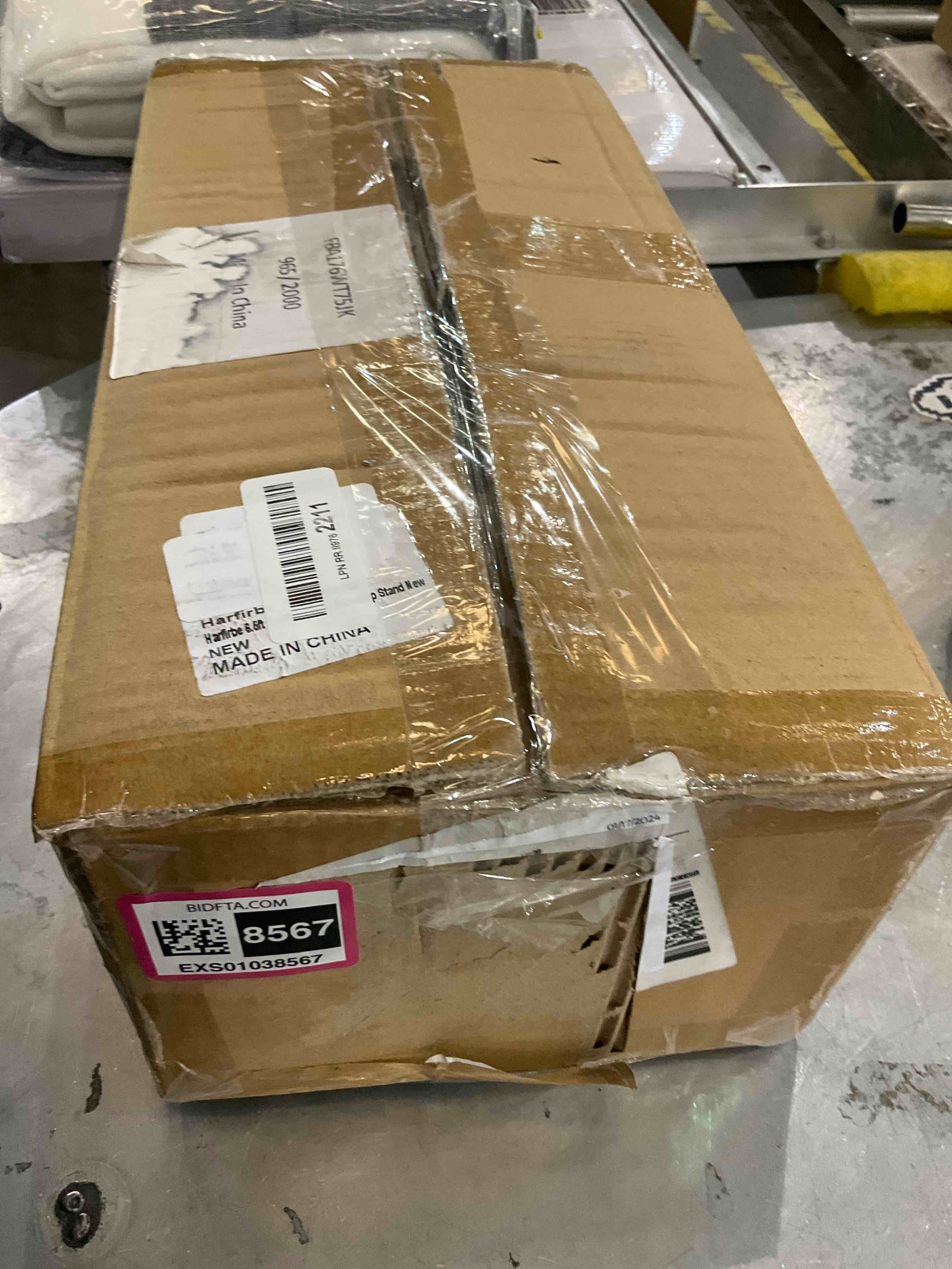 https://s3.amazonaws.com/lotting-images-prod/BargainHunt/EXS01038567_1708360273805.jpeg