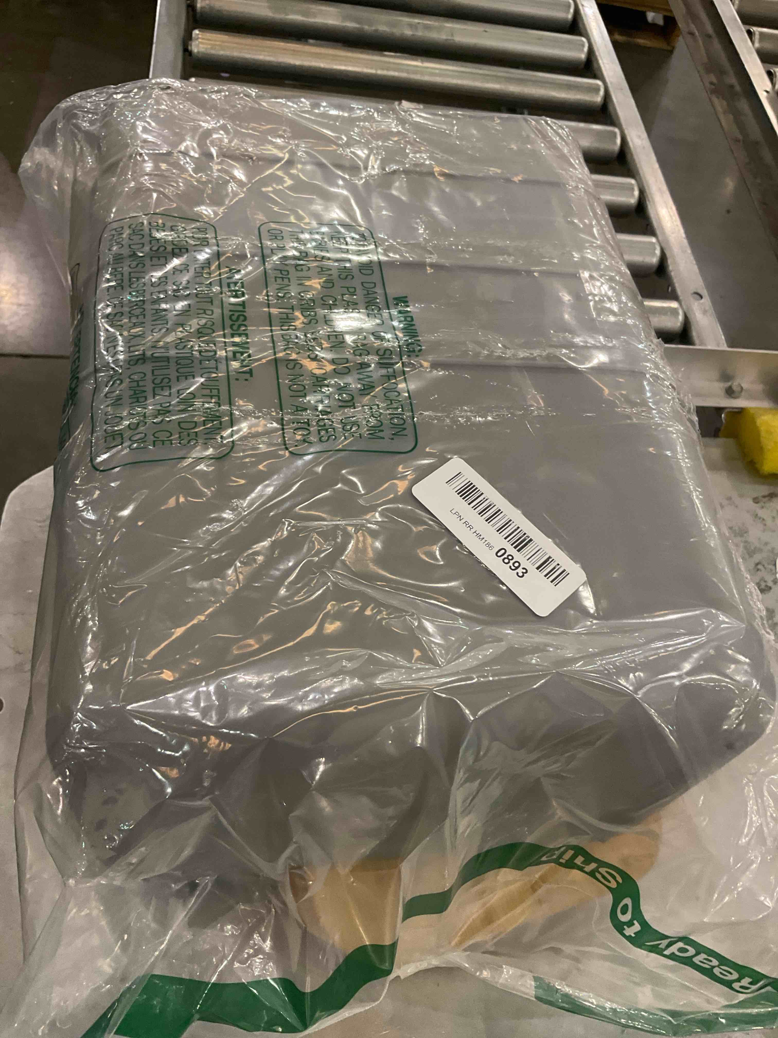 https://s3.amazonaws.com/lotting-images-prod/BargainHunt/EXS01038620_1708372515785.jpeg