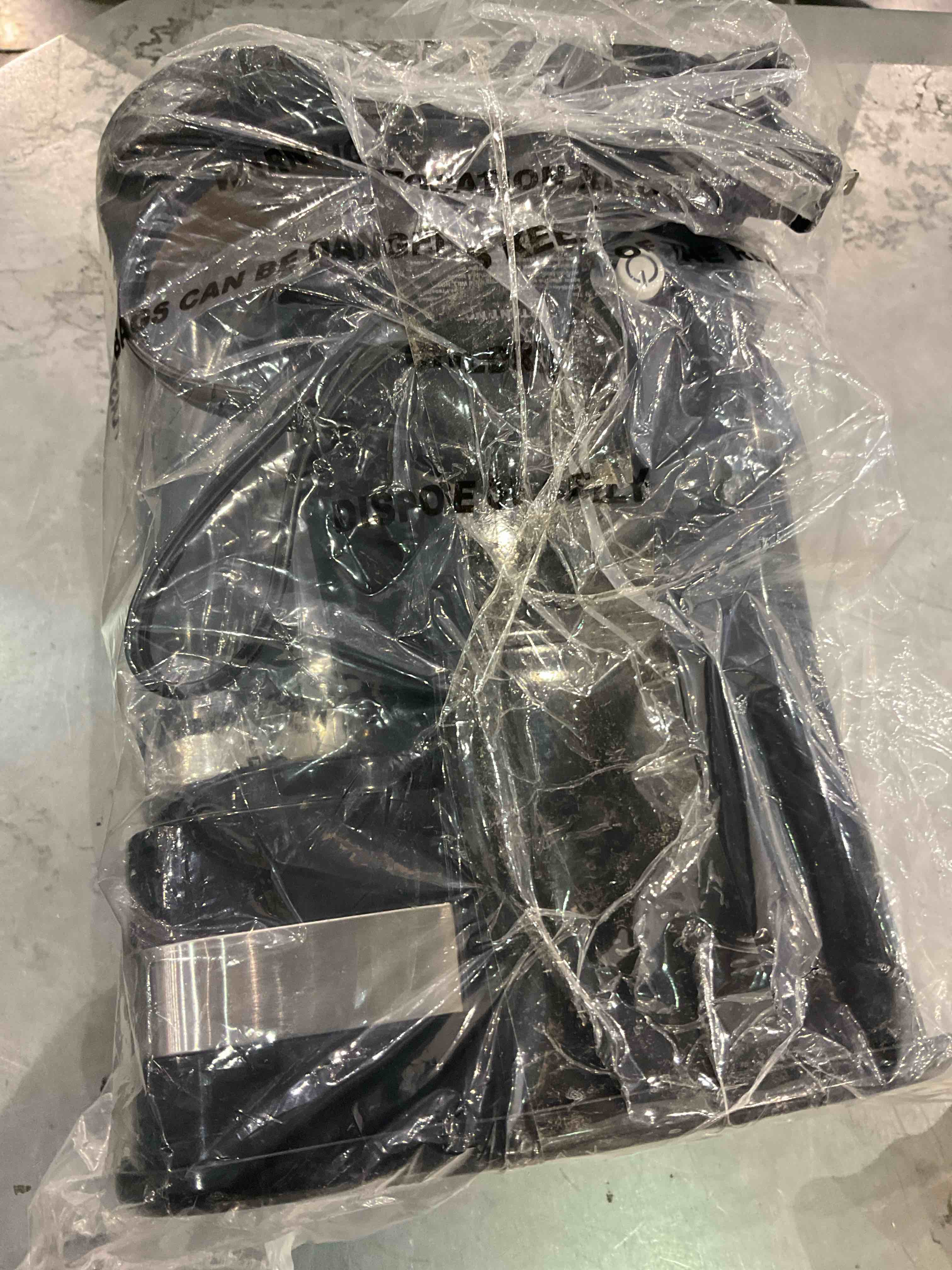 https://s3.amazonaws.com/lotting-images-prod/BargainHunt/EXS01038662_1708435468485.jpeg
